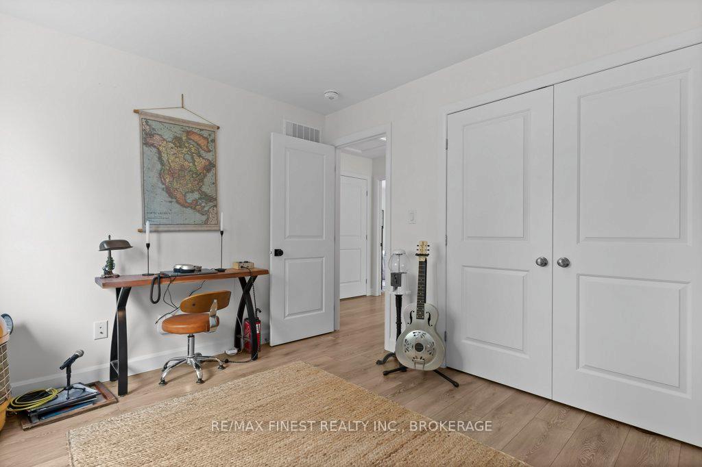 Photo 23 of 313 Pratt Drive, Loyalist, Amherstview — HOMEH