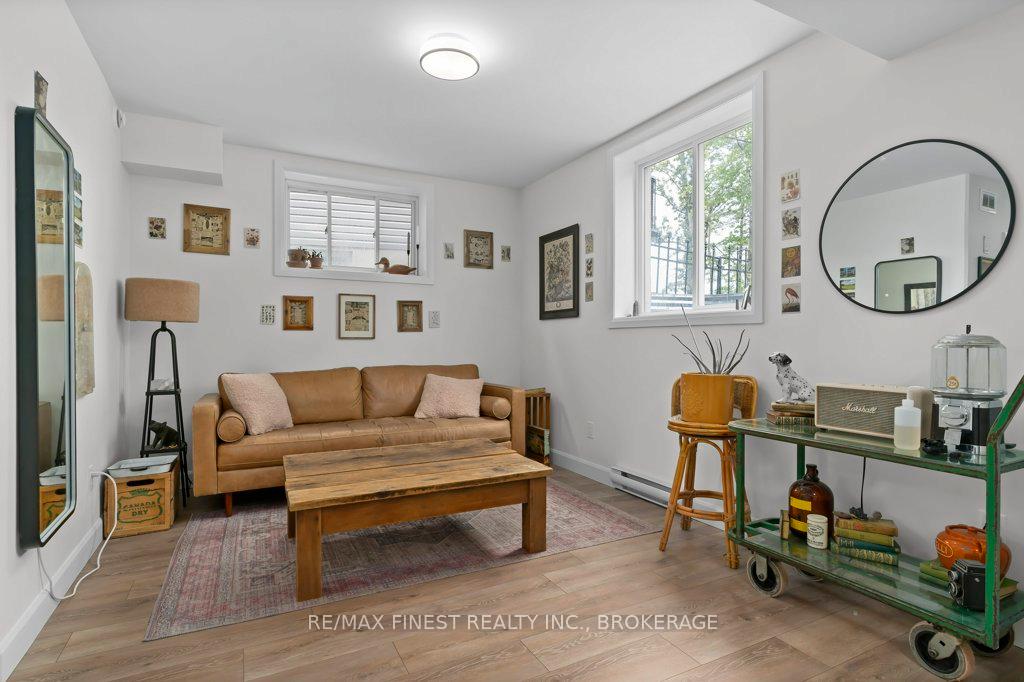 Photo 24 of 313 Pratt Drive, Loyalist, Amherstview — HOMEH