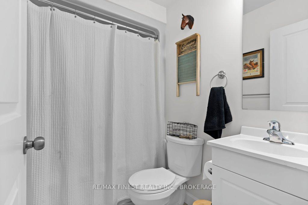 Photo 38 of 313 Pratt Drive, Loyalist, Amherstview — HOMEH