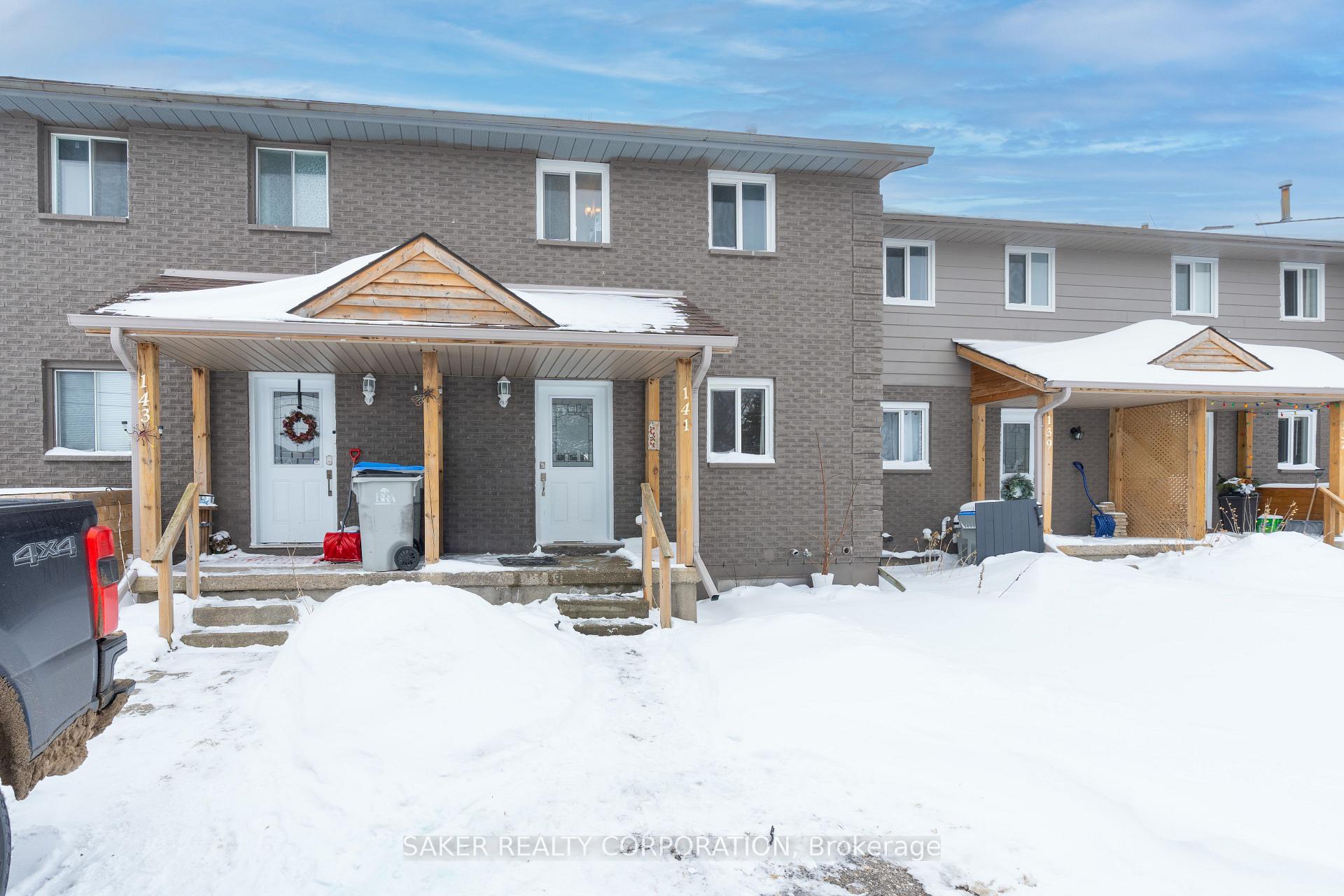 Front of 141 Simcoe Street