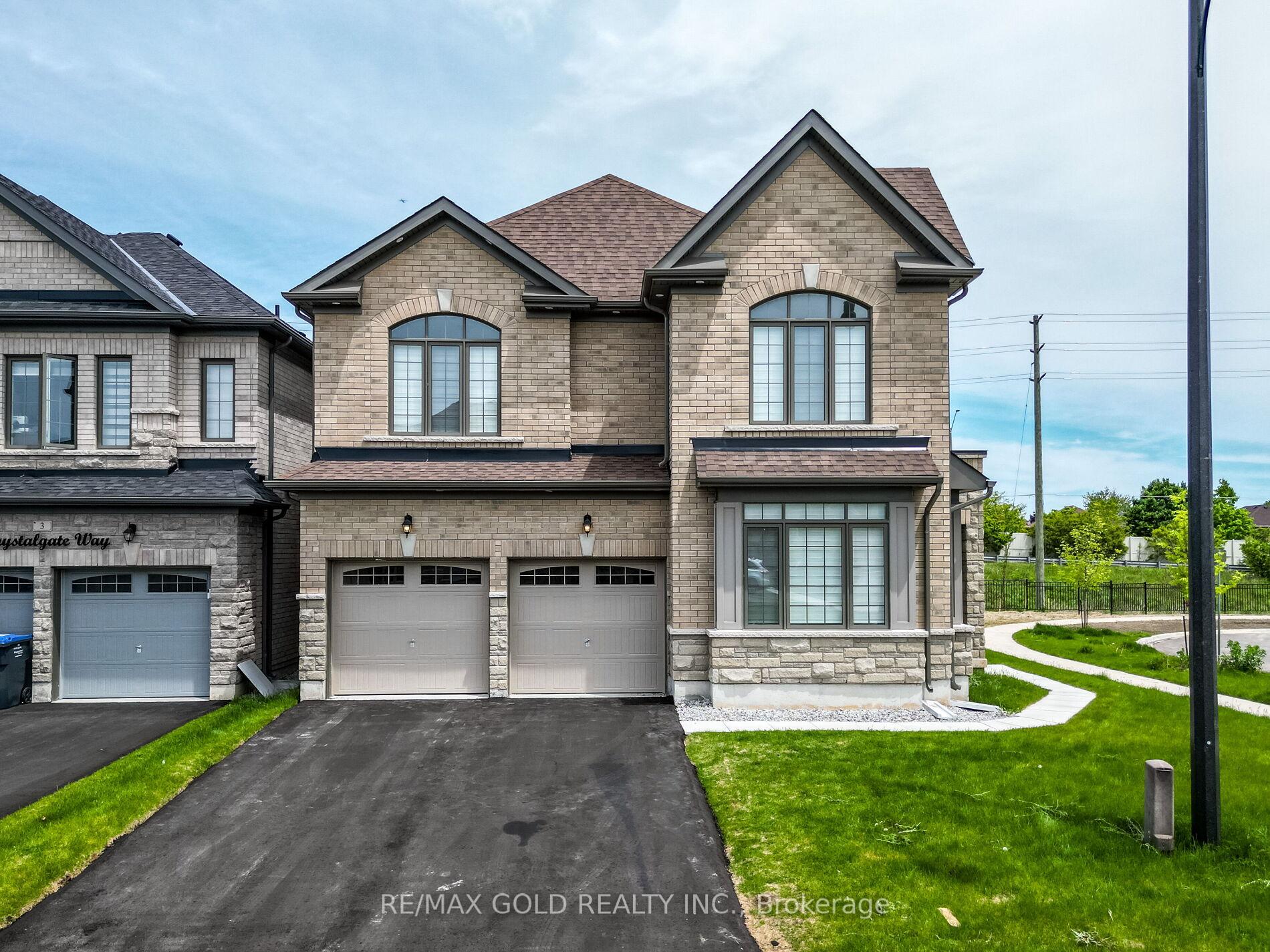 Front of 73 Eastman Drive N
