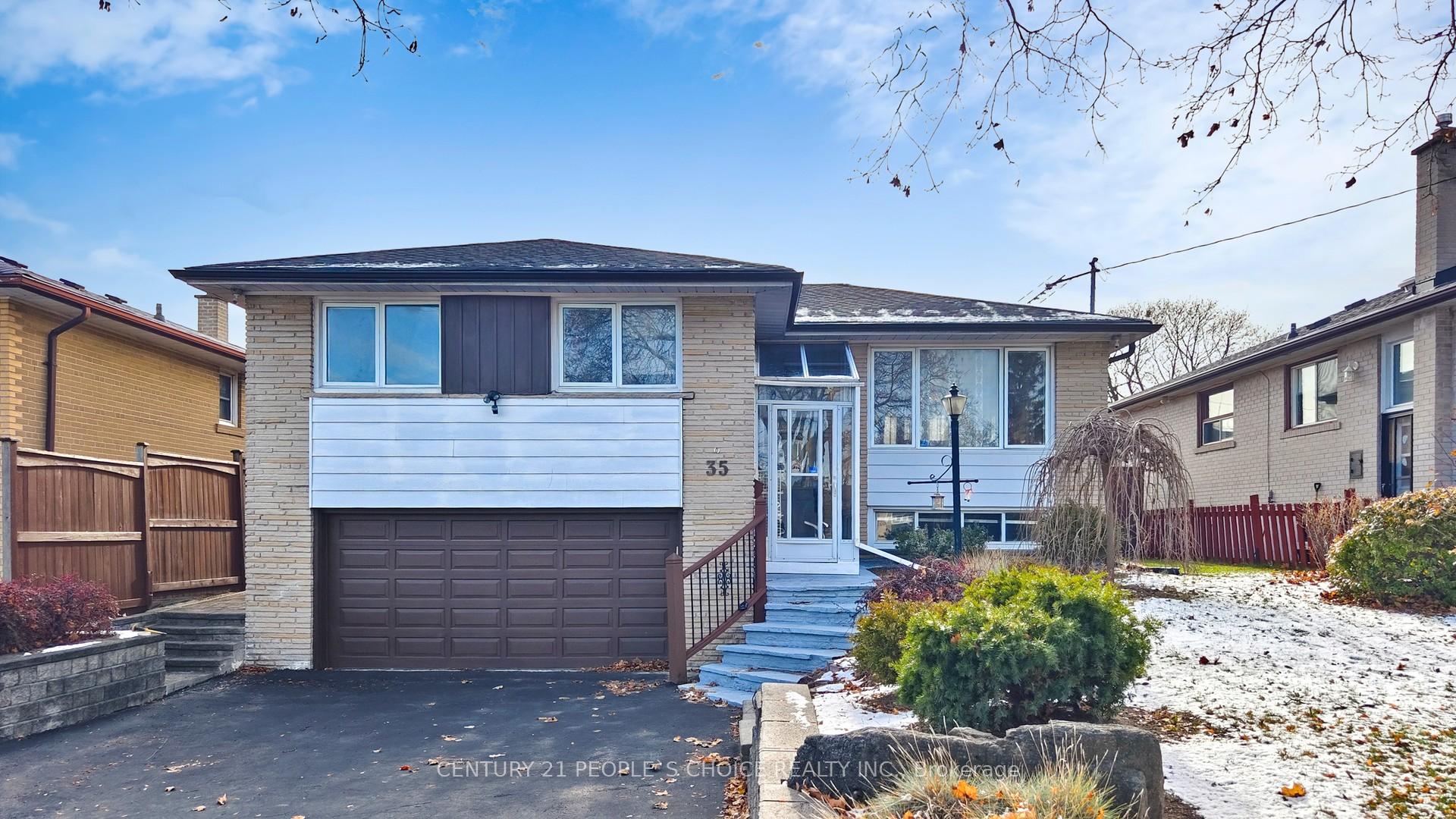 Front of 35 Westhumber Boulevard
