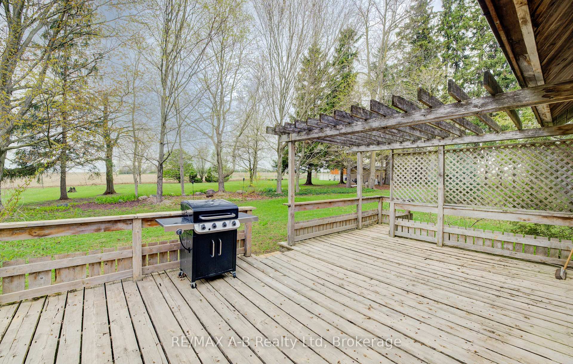 Photo 39 of 73187 Perth Road 183, Huron East, Tuckersmith — HOMEH