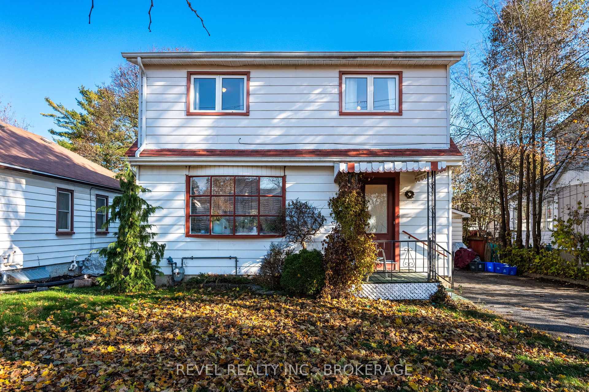 Photo 5 of 9 Hillcrest Avenue, Kingston, East of Sir John A. Blvd — HOMEH