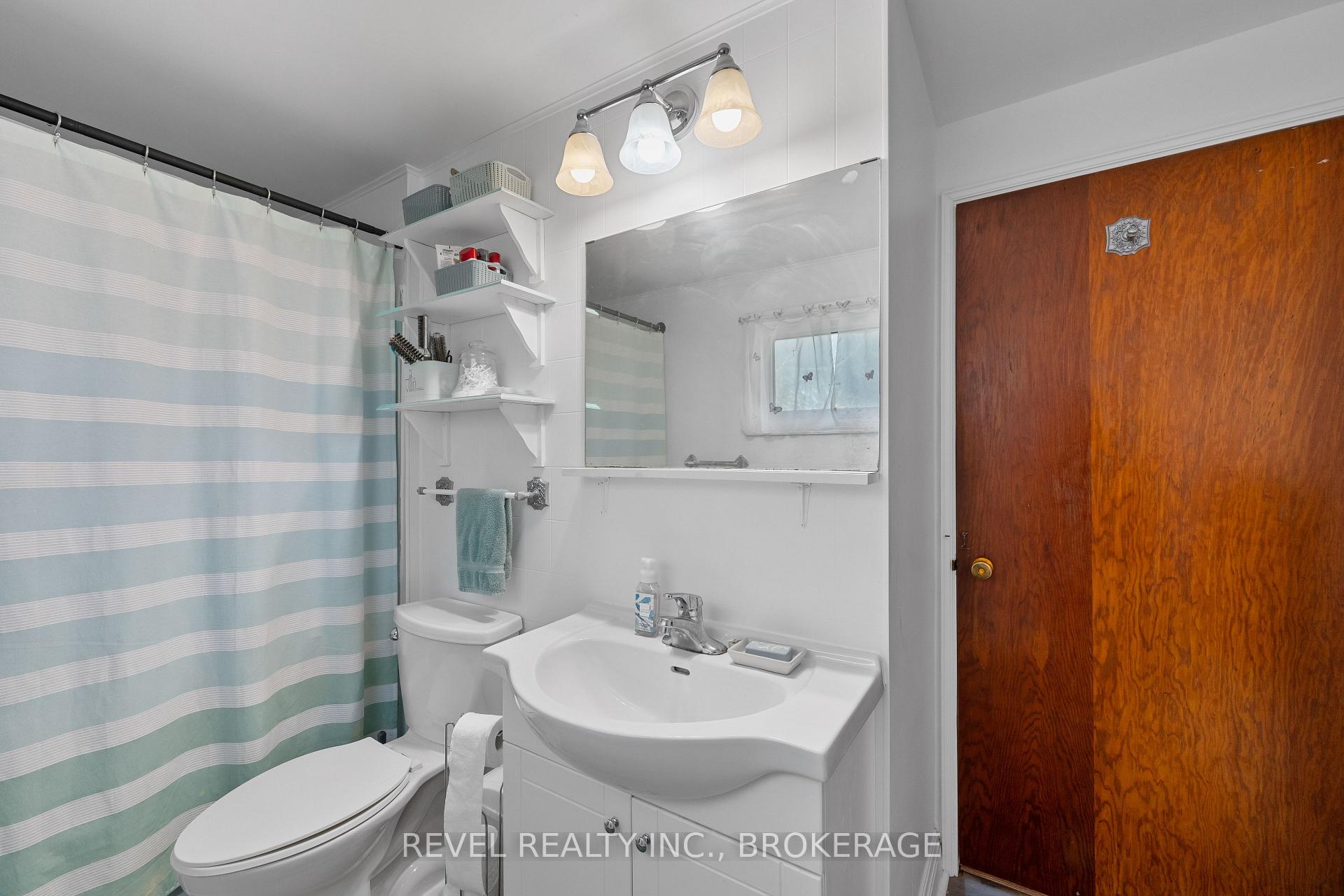 Photo 15 of 9 Hillcrest Avenue, Kingston, East of Sir John A. Blvd — HOMEH