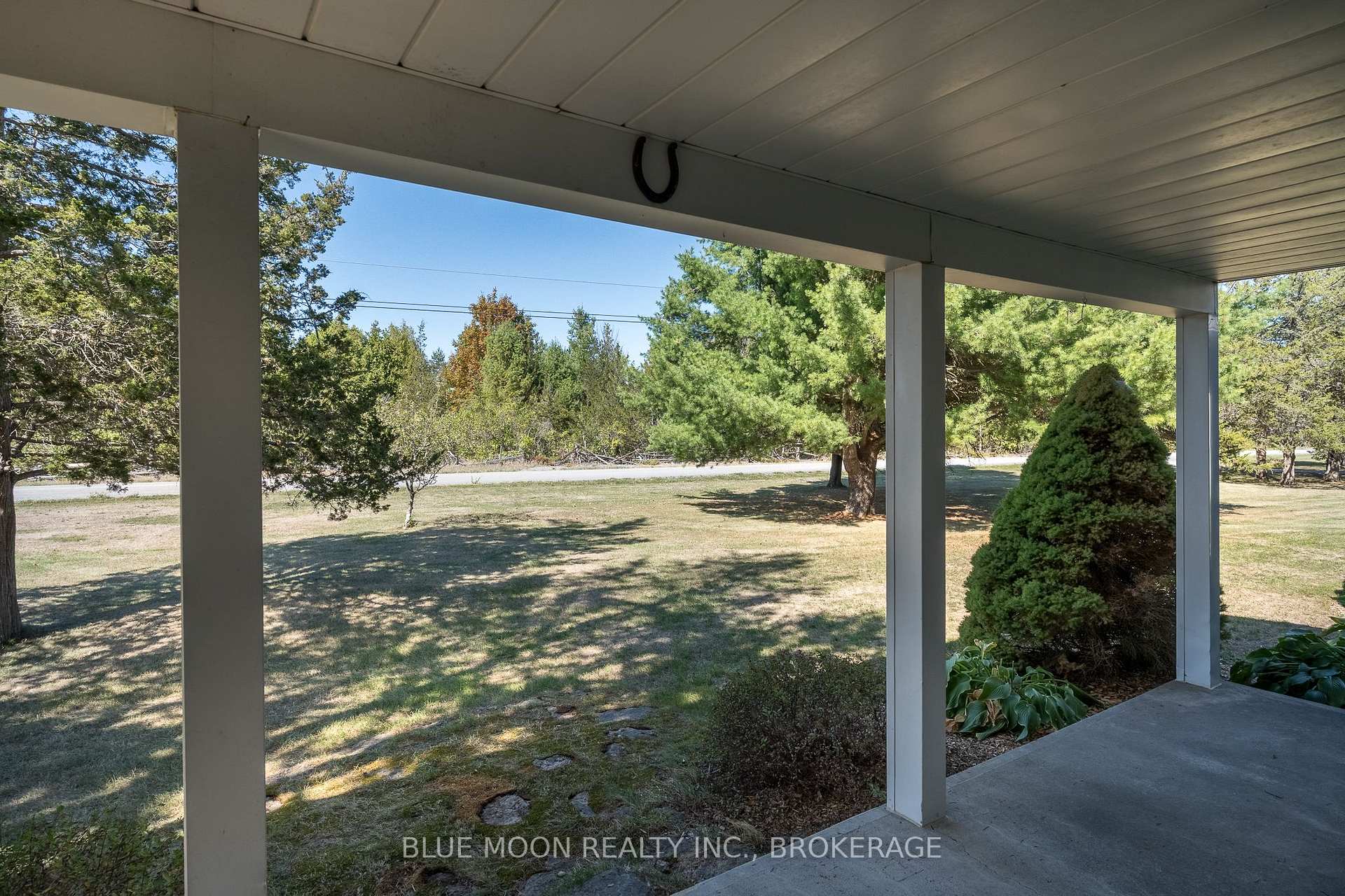 Photo 6 of 632 Love Road, Loyalist, Lennox and Addington - South — HOMEH