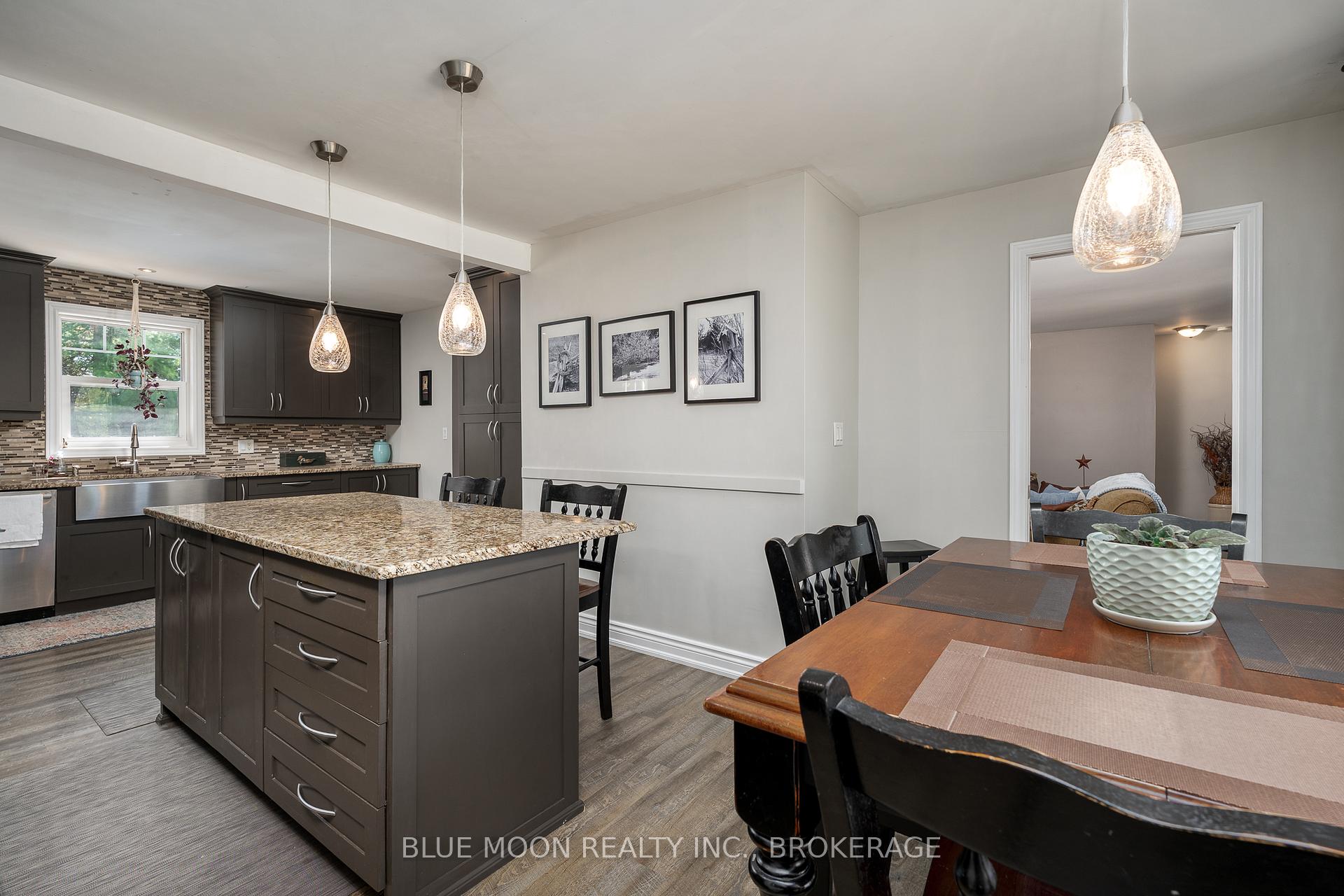 Photo 17 of 632 Love Road, Loyalist, Lennox and Addington - South — HOMEH