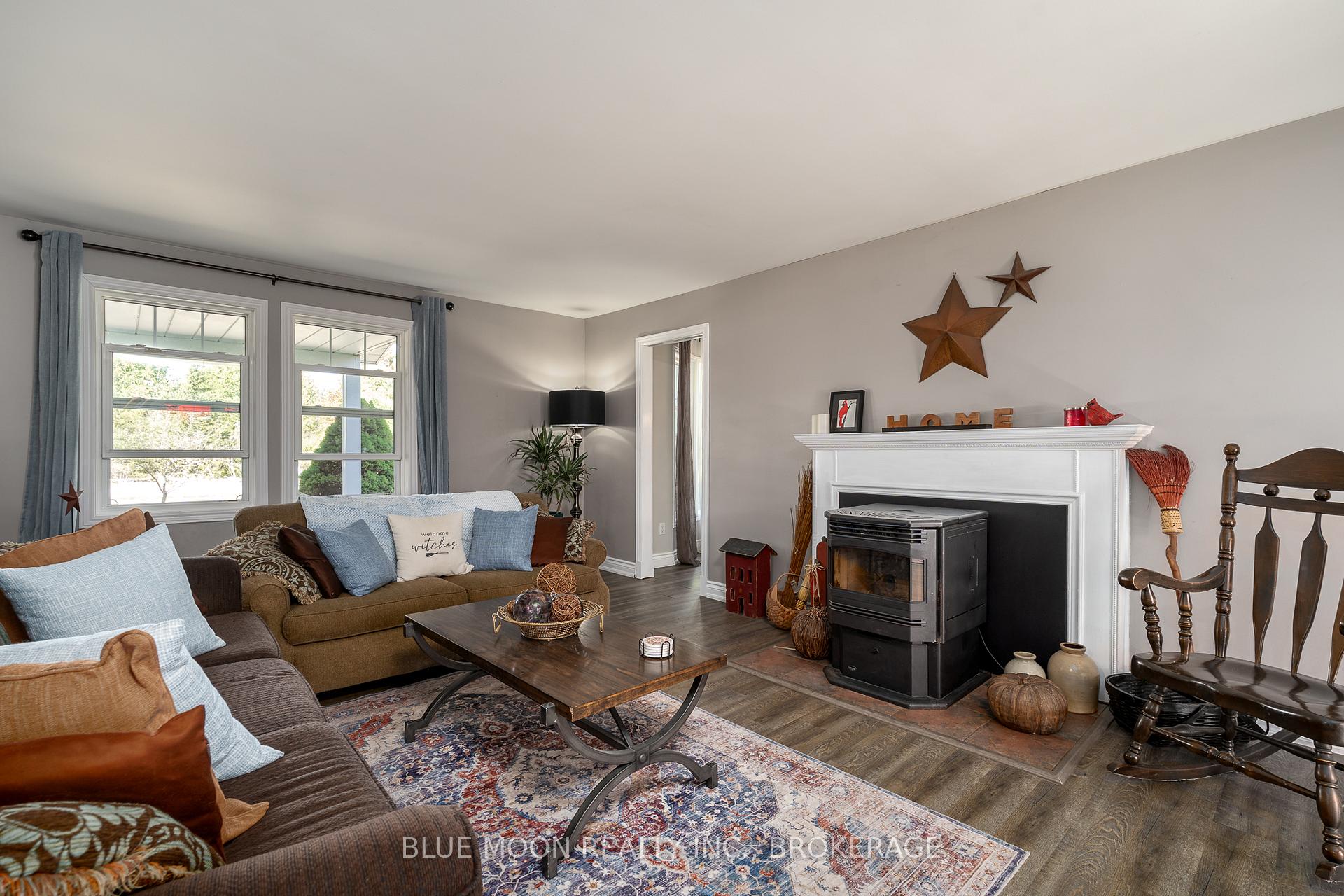 Photo 19 of 632 Love Road, Loyalist, Lennox and Addington - South — HOMEH