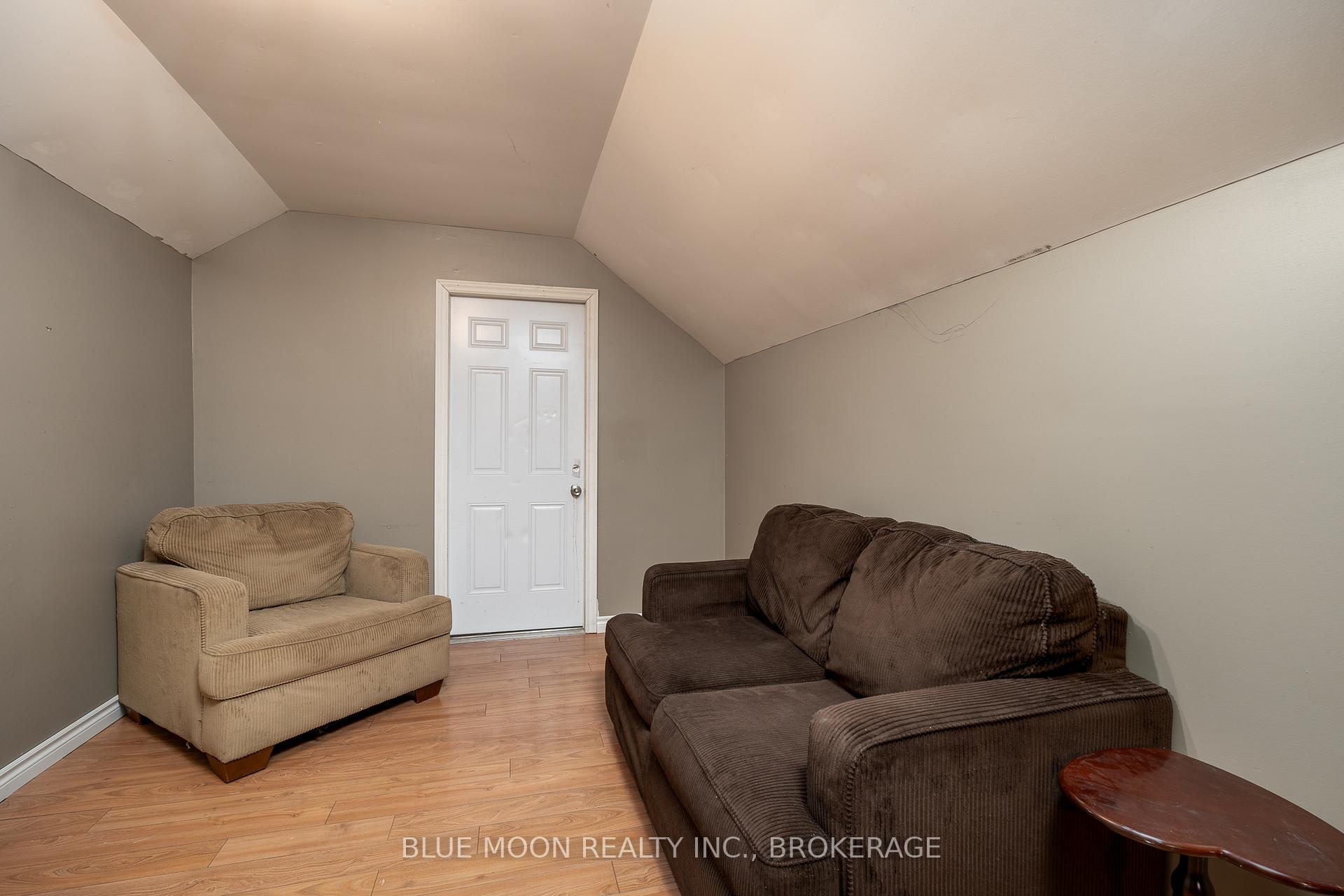Photo 31 of 632 Love Road, Loyalist, Lennox and Addington - South — HOMEH