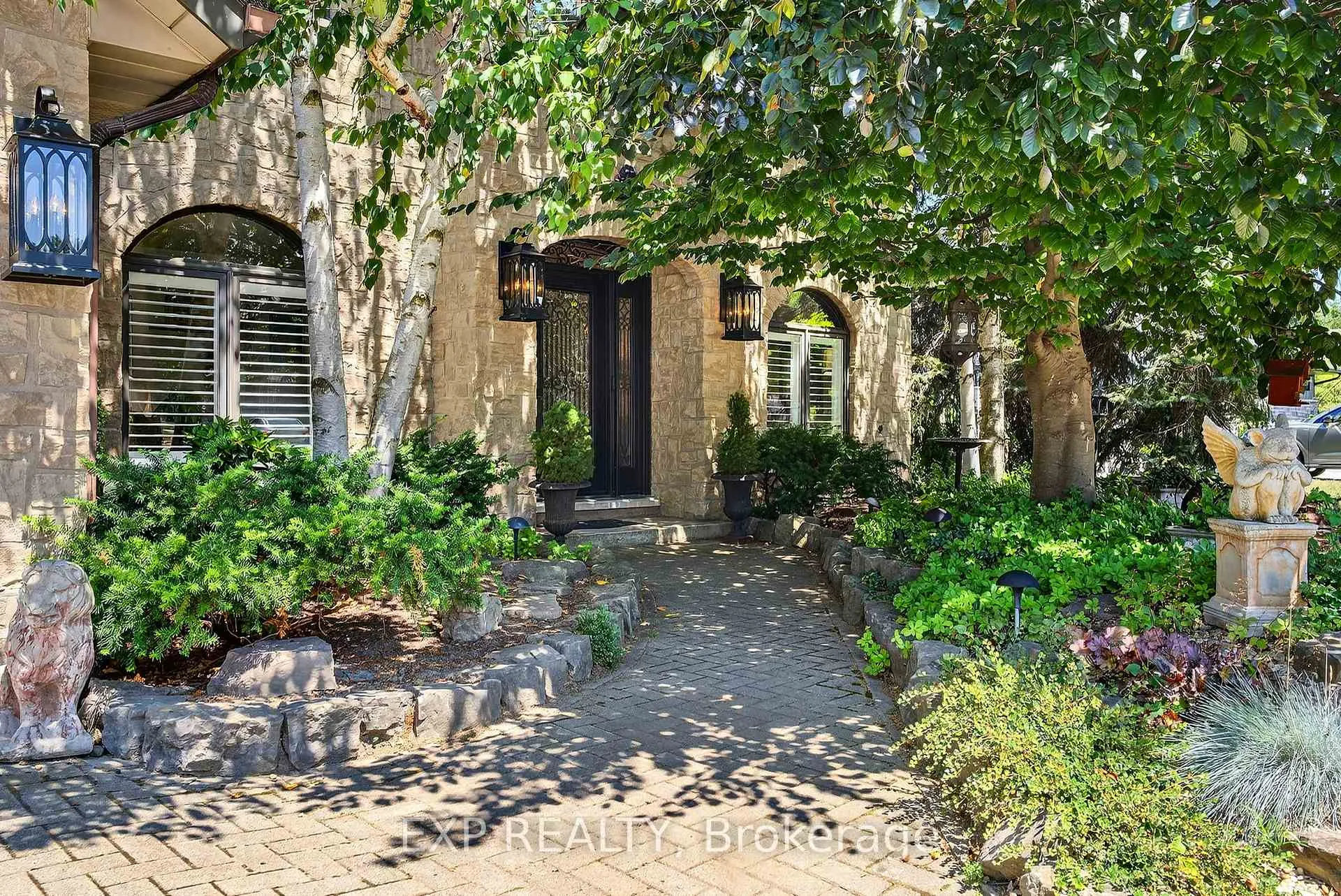 Front of 3914 Carolynn Court
