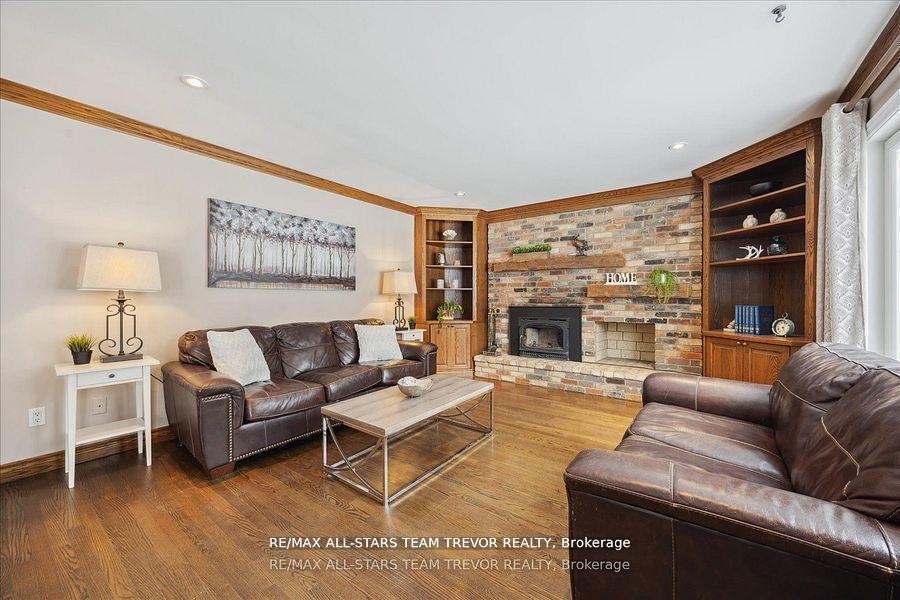 Photo 8 of 346 Bennet Drive, King, King City — HOMEH