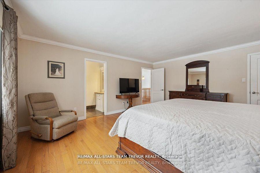 Photo 28 of 346 Bennet Drive, King, King City — HOMEH