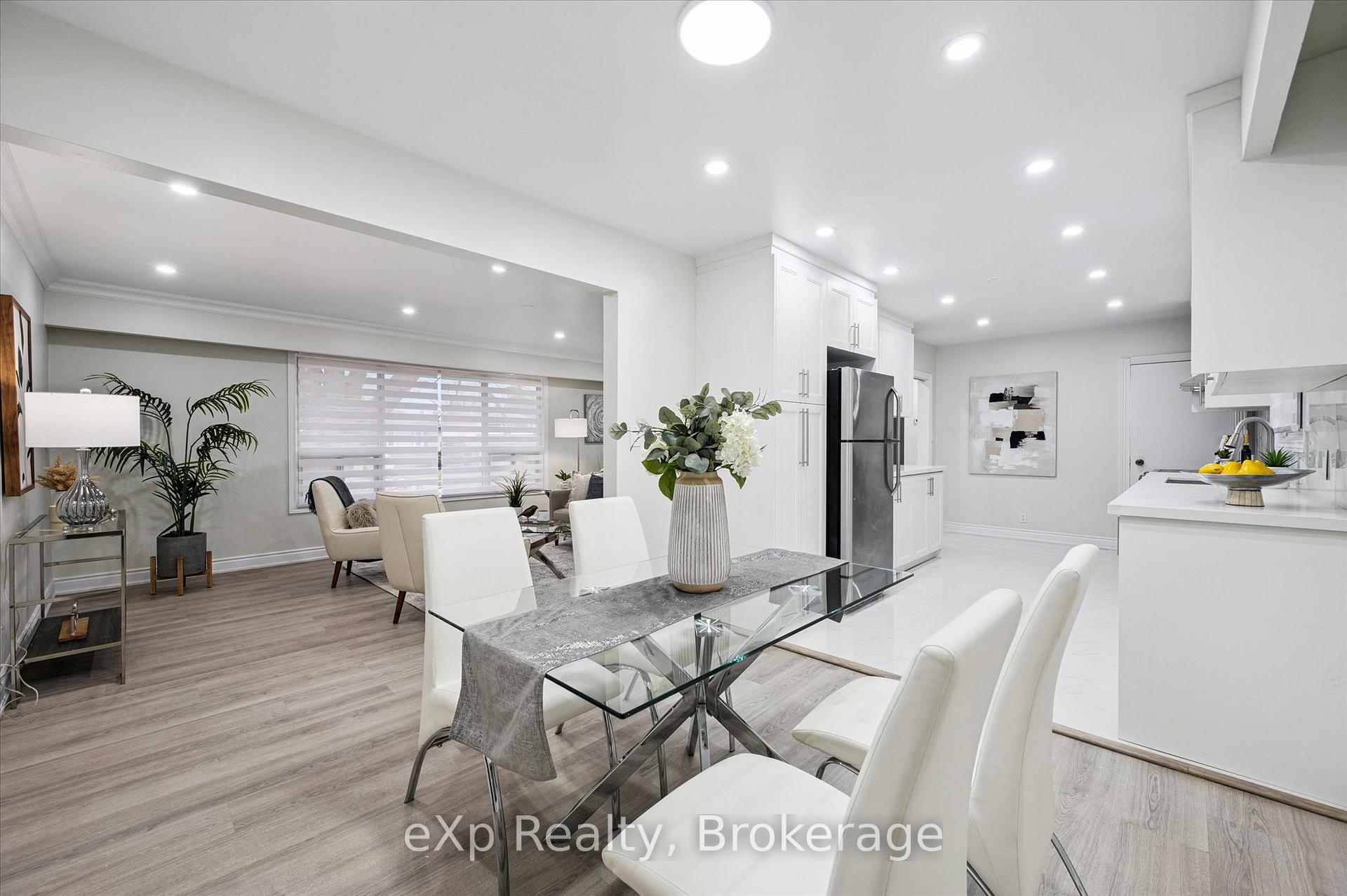 Photo 5 of 53 Nicklin Crescent, Guelph, Riverside Park — HOMEH