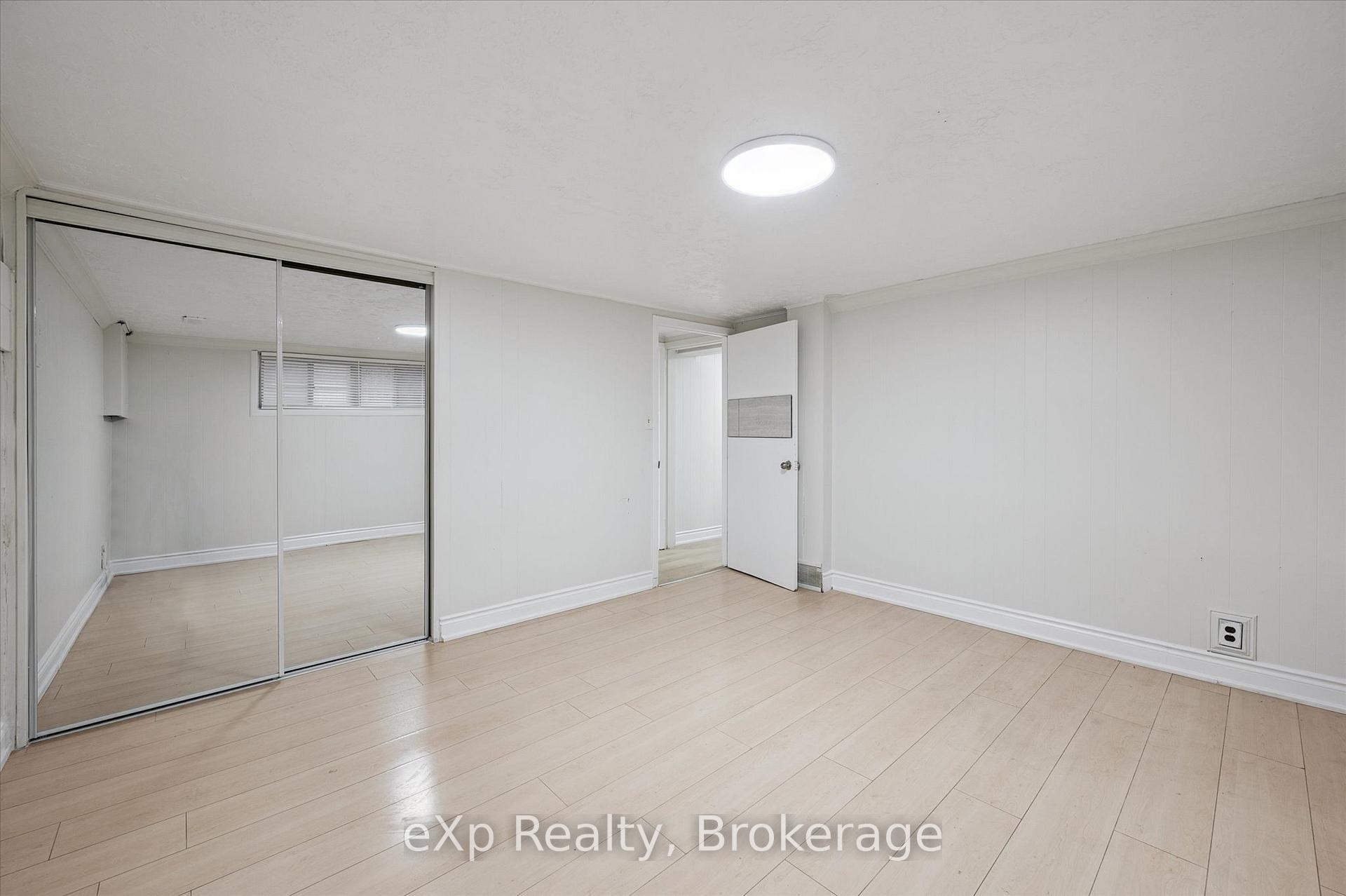 Photo 17 of 53 Nicklin Crescent, Guelph, Riverside Park — HOMEH