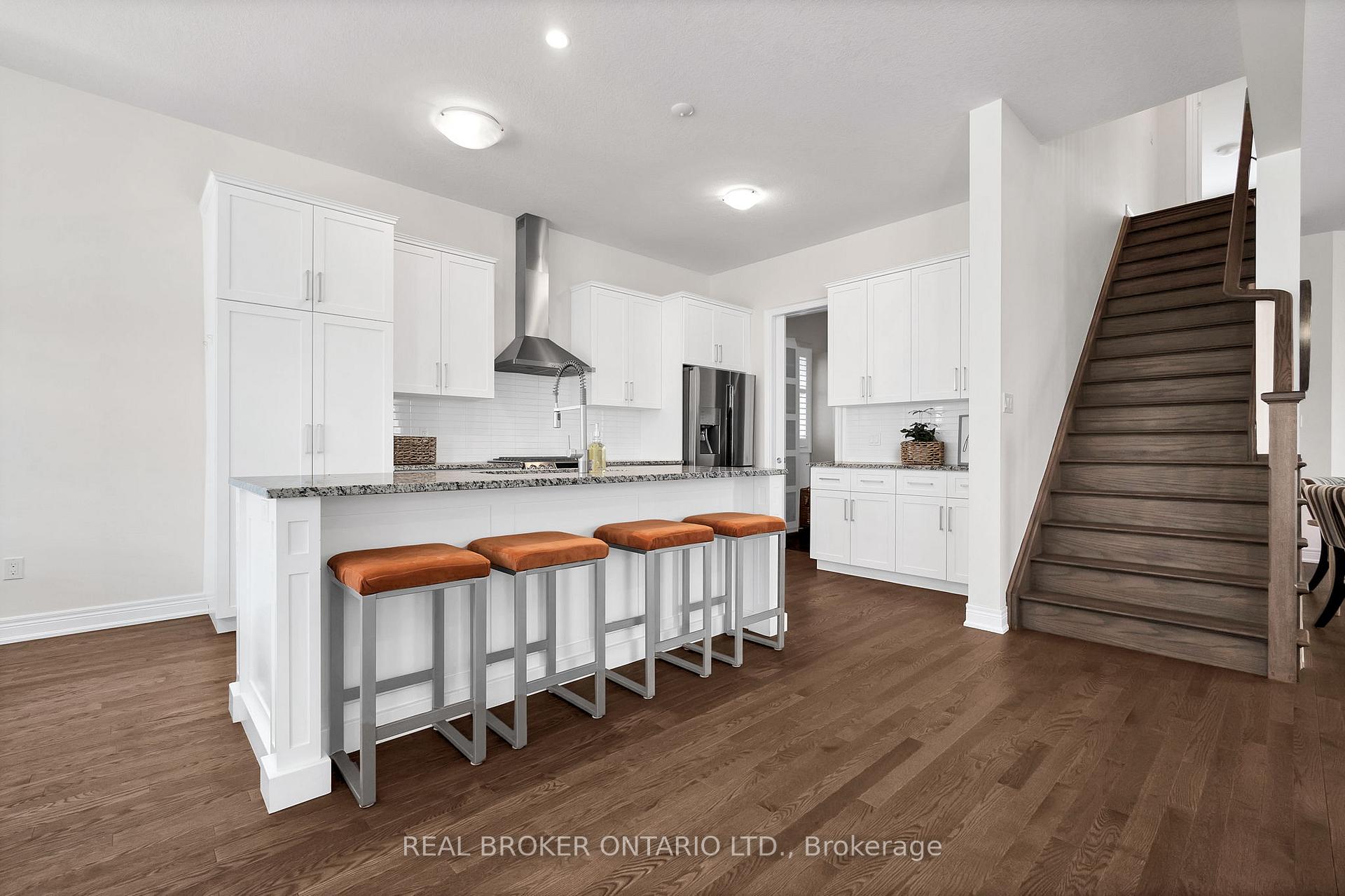 Photo 9 of 206 Carriage Way S, Waterloo — HOMEH