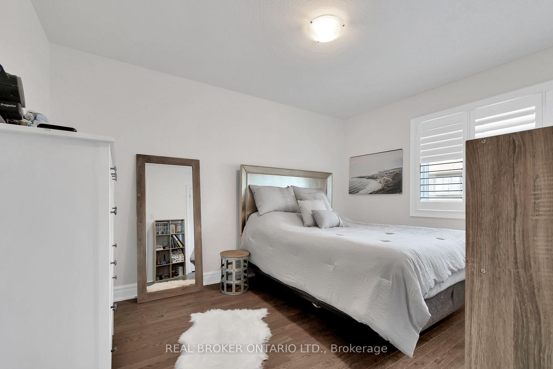 Photo 26 of 206 Carriage Way S, Waterloo — HOMEH