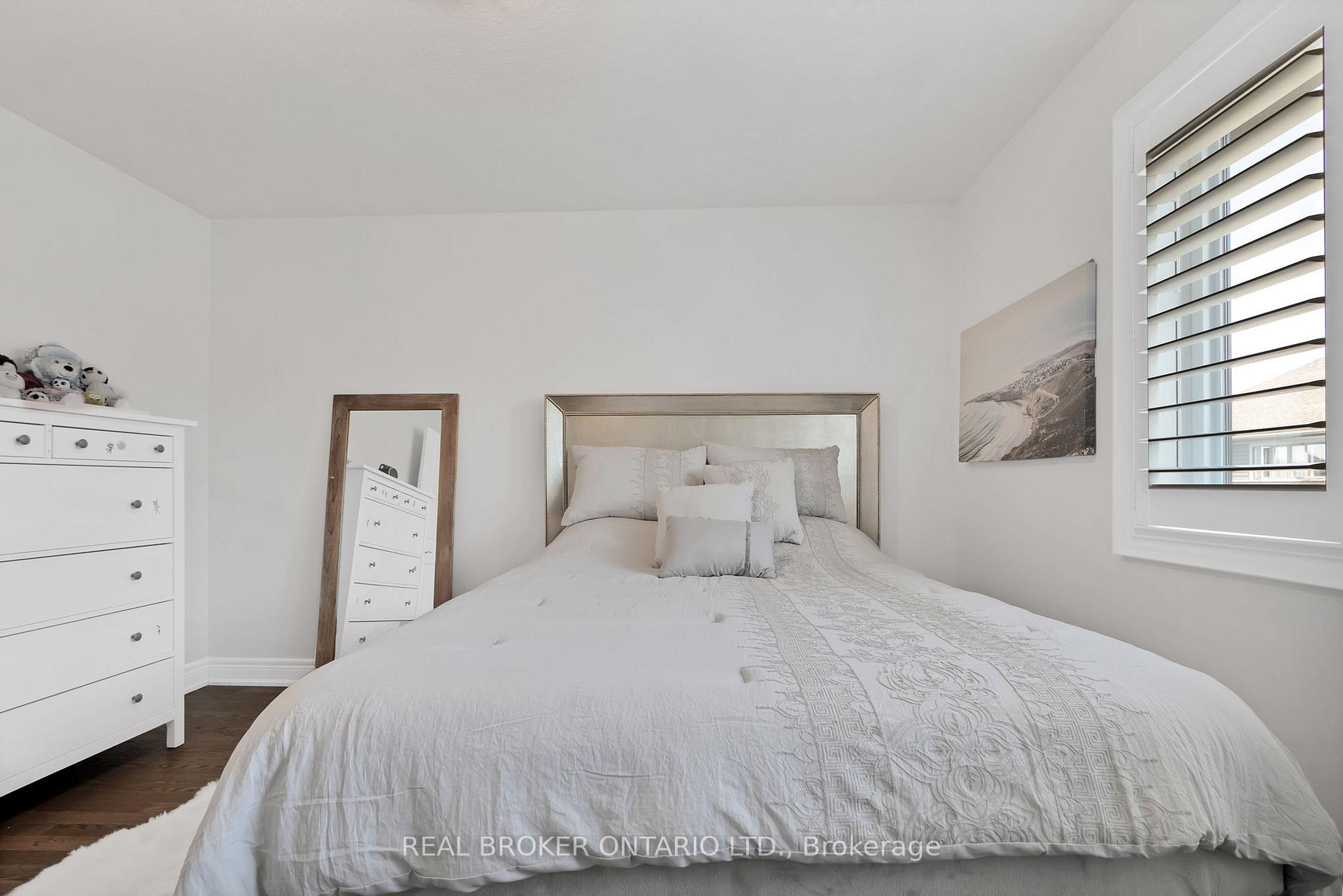 Photo 28 of 206 Carriage Way S, Waterloo — HOMEH