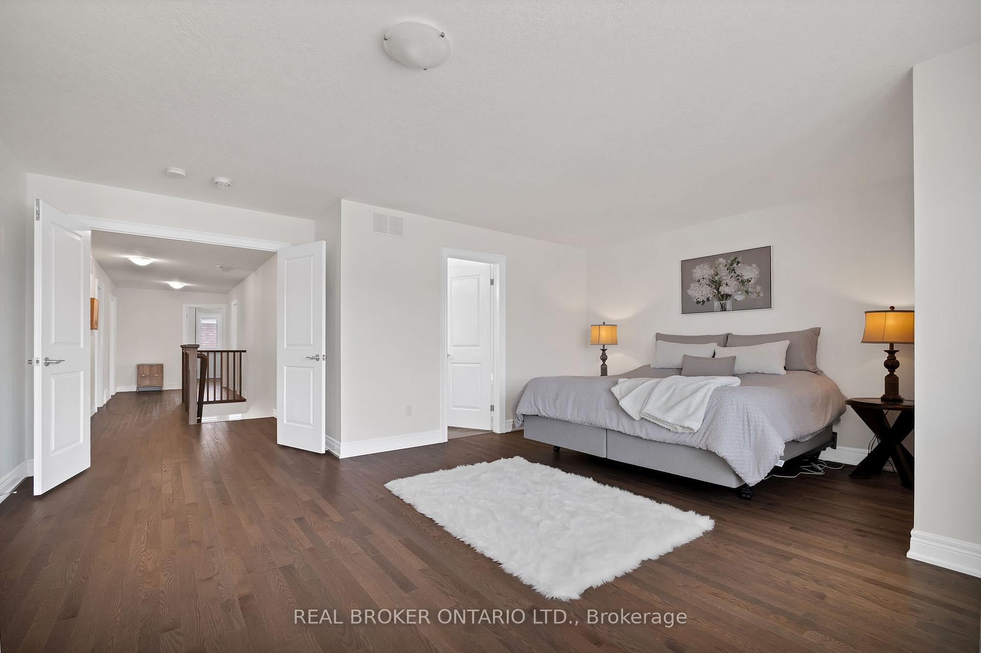 Photo 42 of 206 Carriage Way S, Waterloo — HOMEH