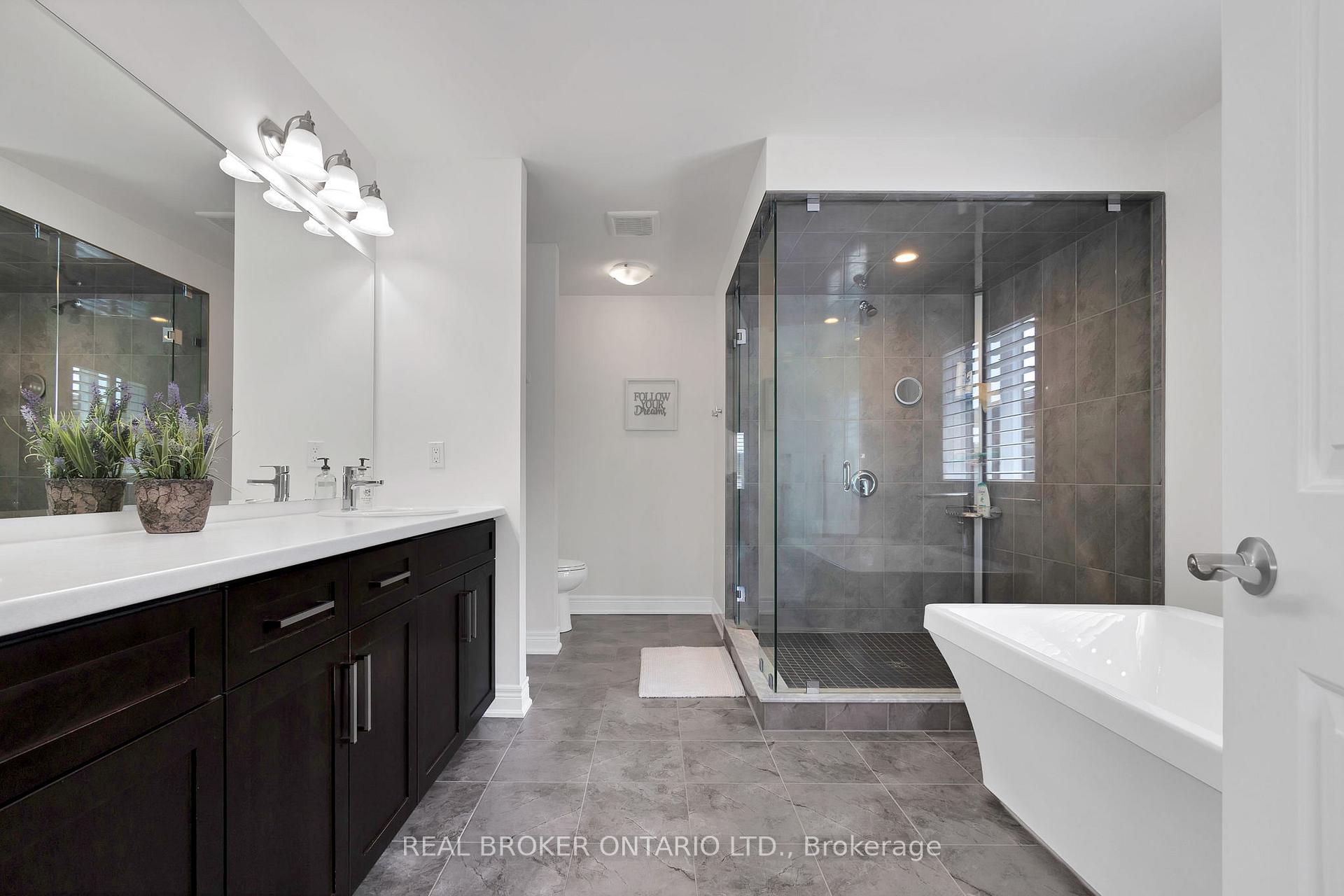 Photo 24 of 206 Carriage Way S, Waterloo — HOMEH