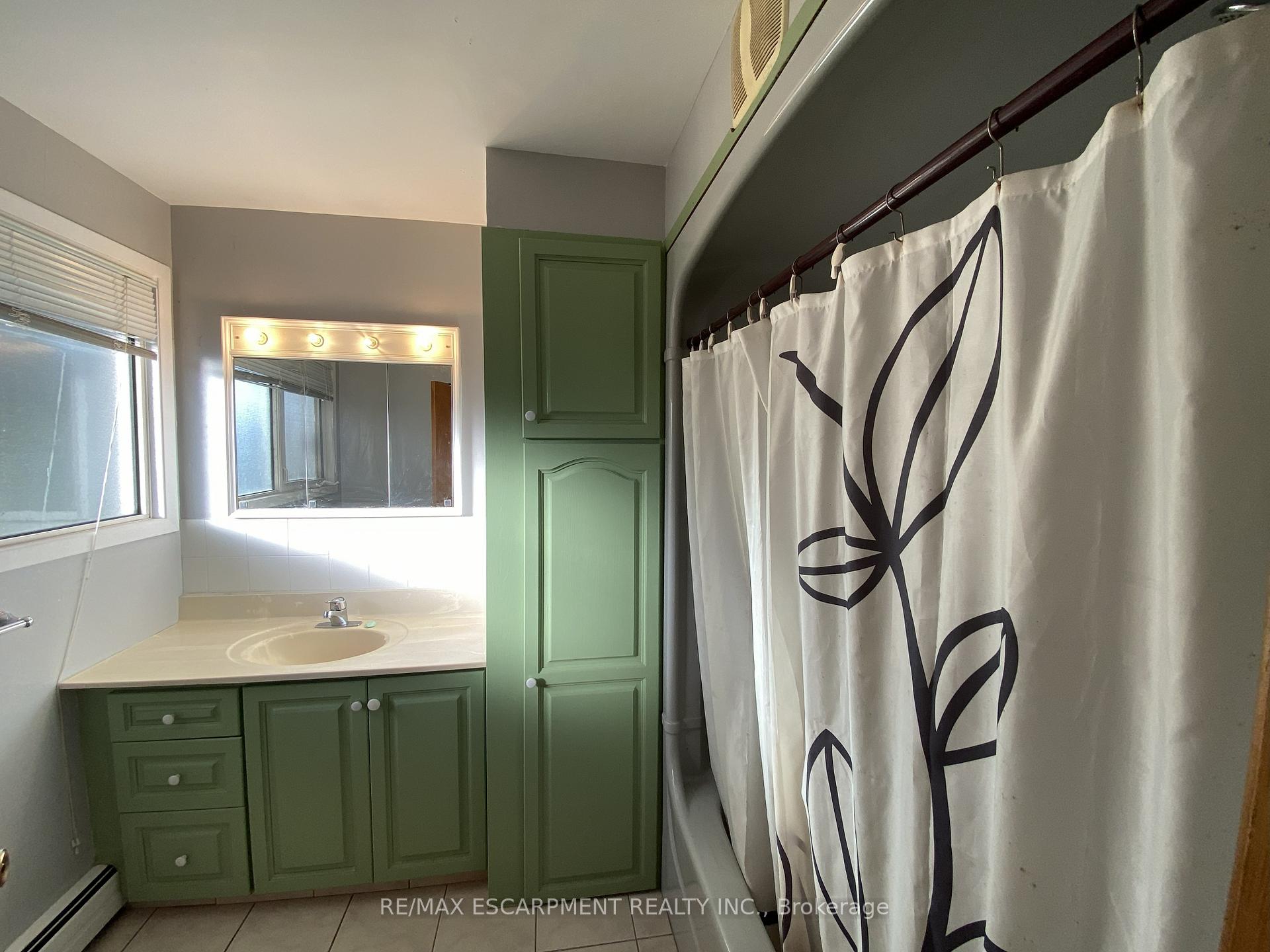 Photo 7 of 5220 Greenlane Road, Lincoln, Lincoln Lake — HOMEH