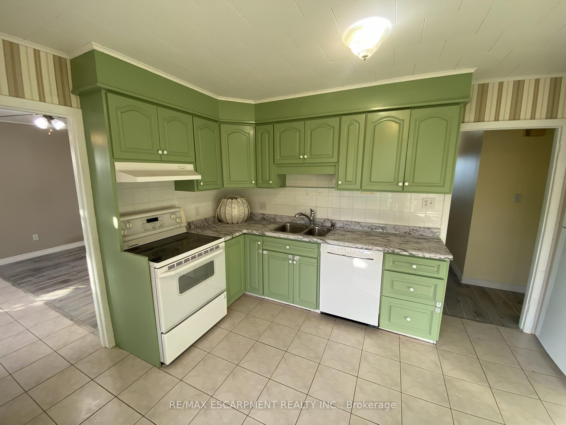 Photo 15 of 5220 Greenlane Road, Lincoln, Lincoln Lake — HOMEH