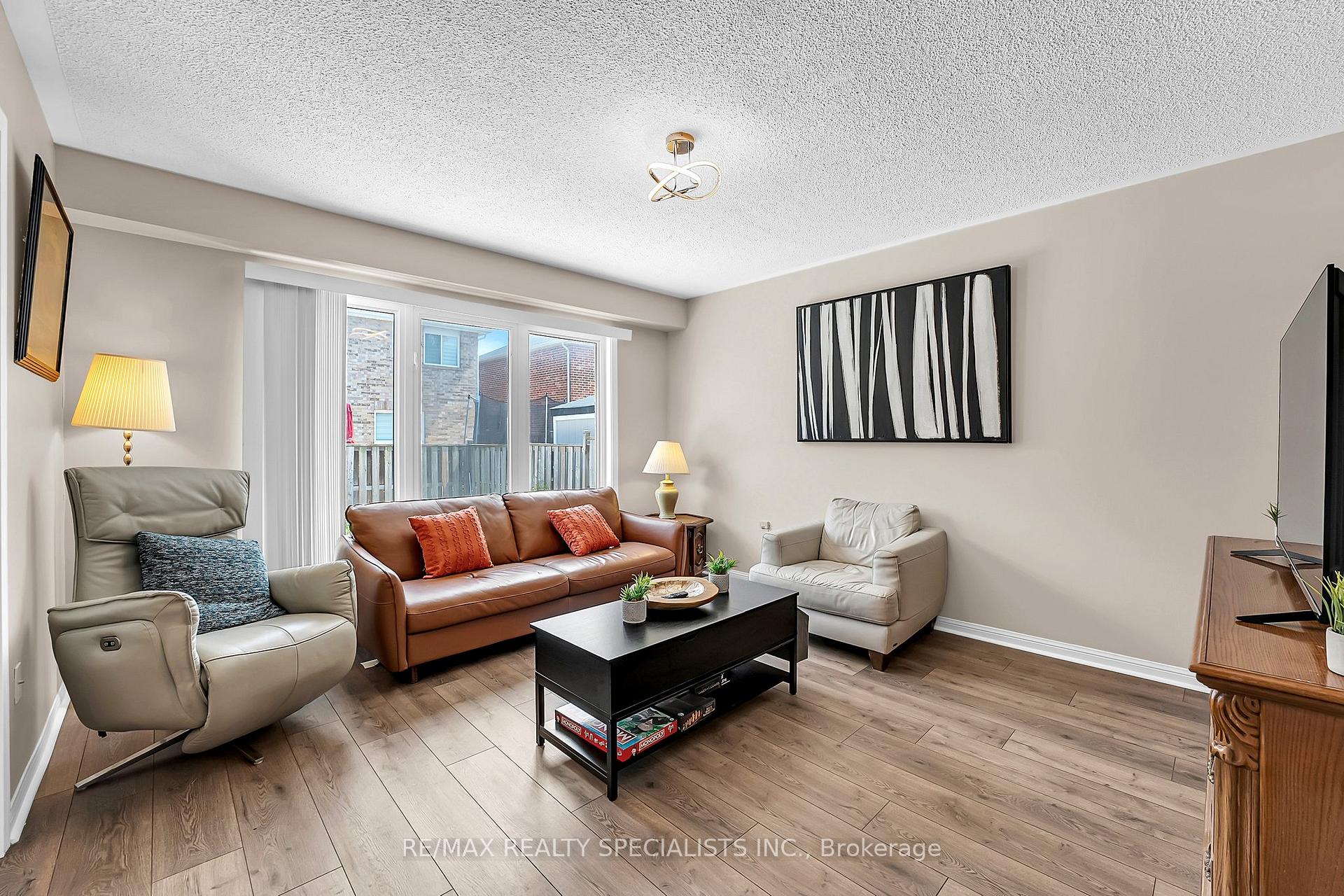 Photo 21 of 37 Jessop Drive, Brampton, Fletcher's Meadow — HOMEH