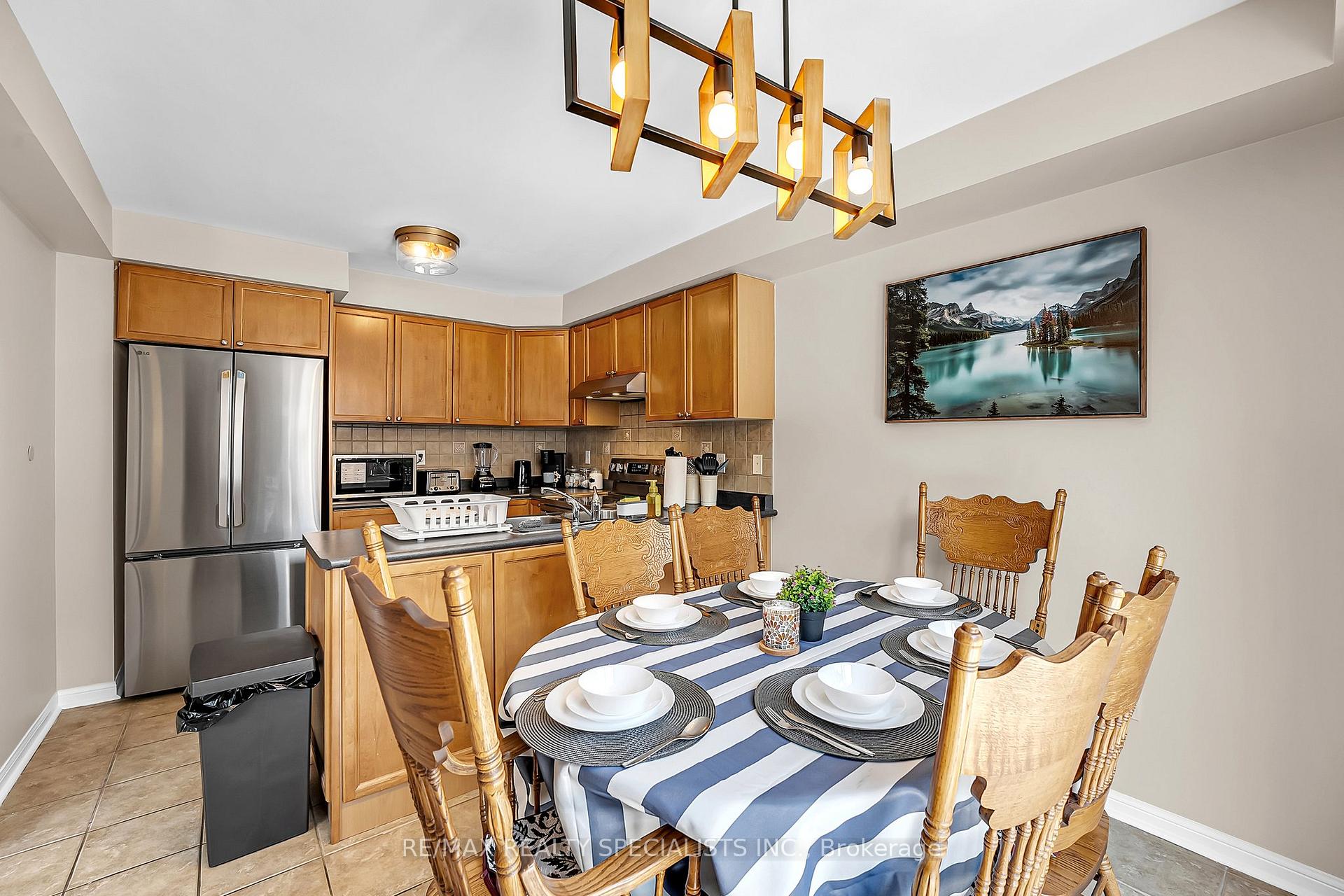 Photo 12 of 37 Jessop Drive, Brampton, Fletcher's Meadow — HOMEH
