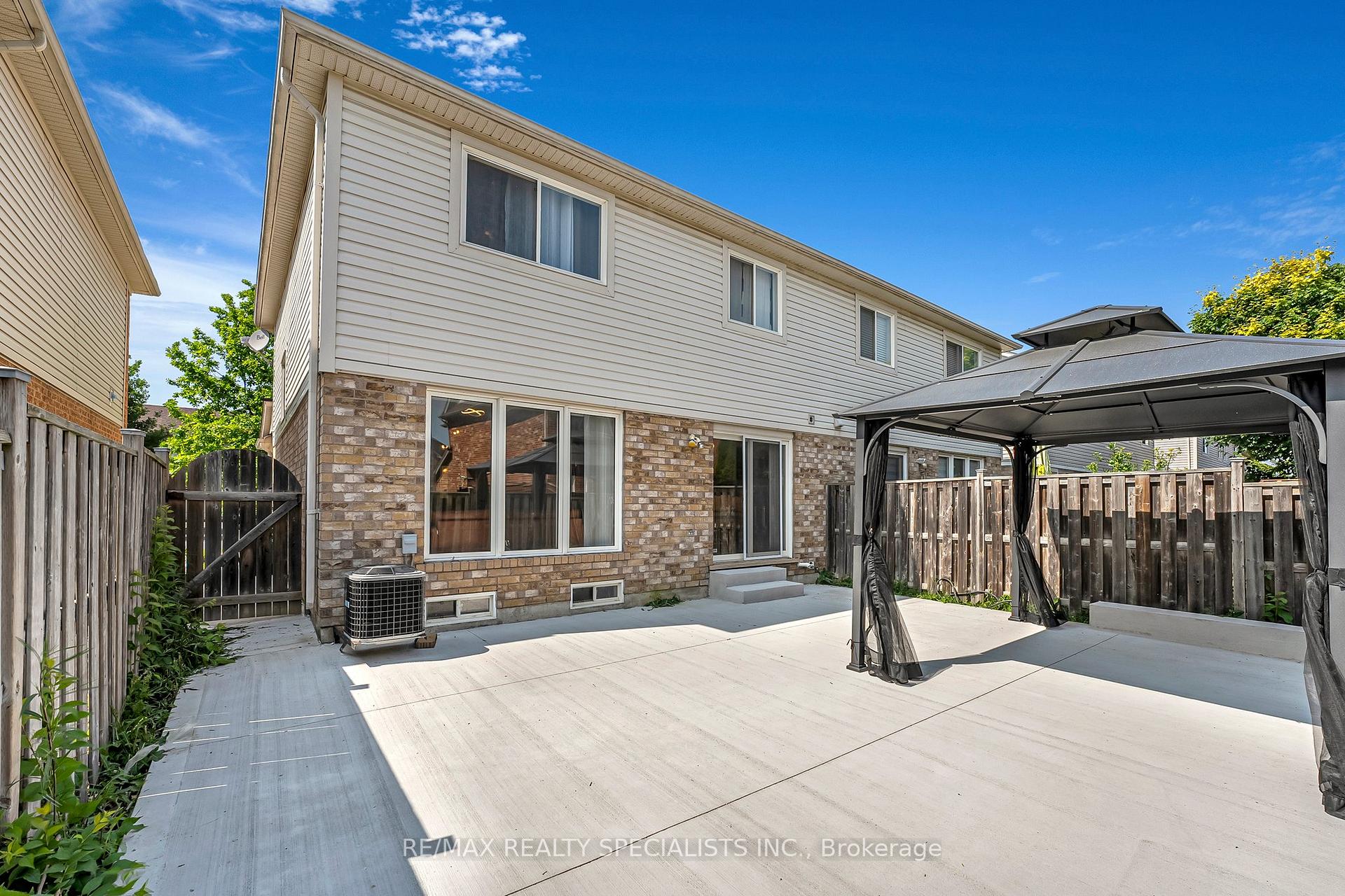 Photo 27 of 37 Jessop Drive, Brampton, Fletcher's Meadow — HOMEH
