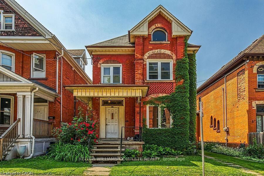 Front of 88 Grant Avenue