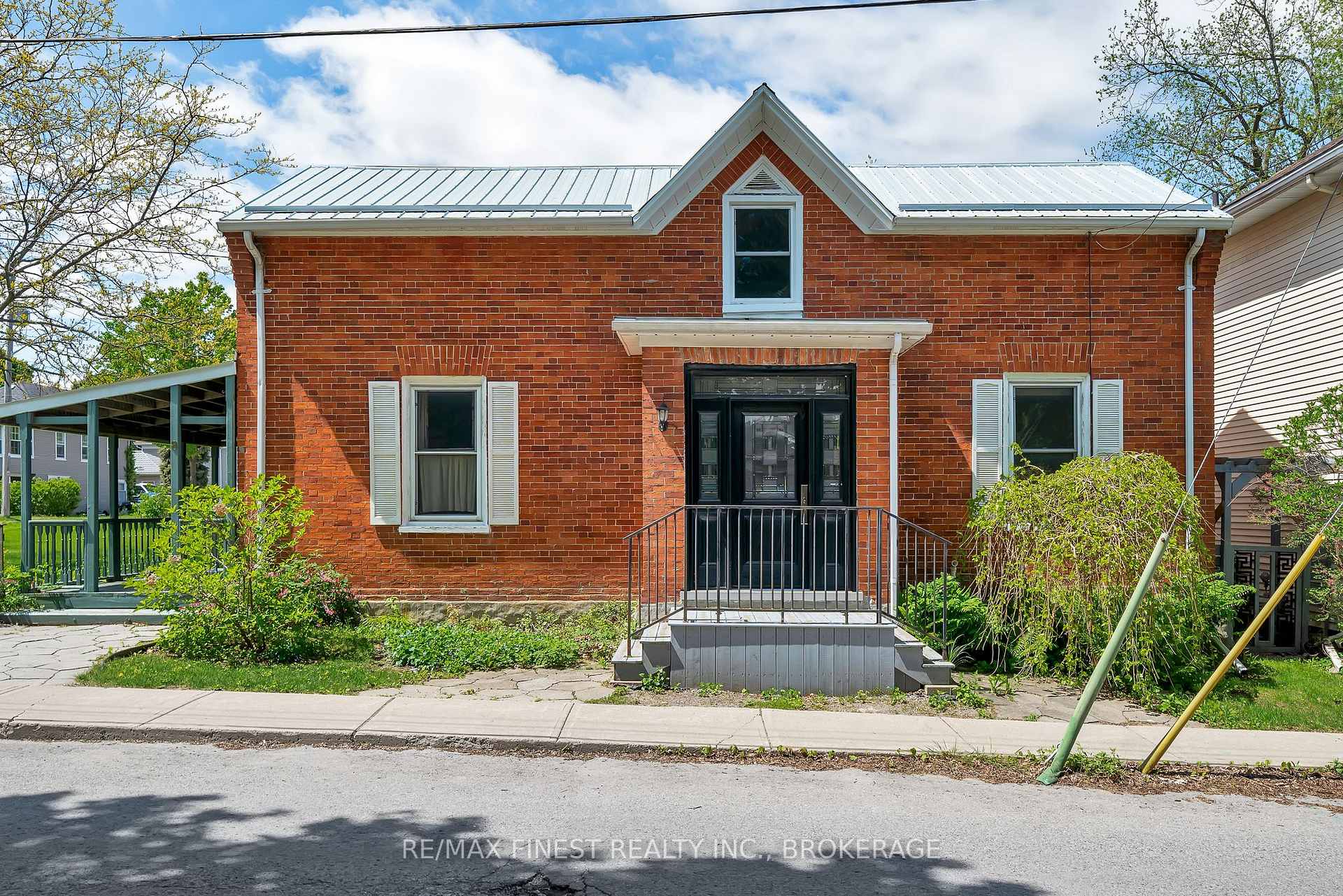 Photo 1 of 8 Catherine Street, Prince Edward County, Picton Ward — HOMEH