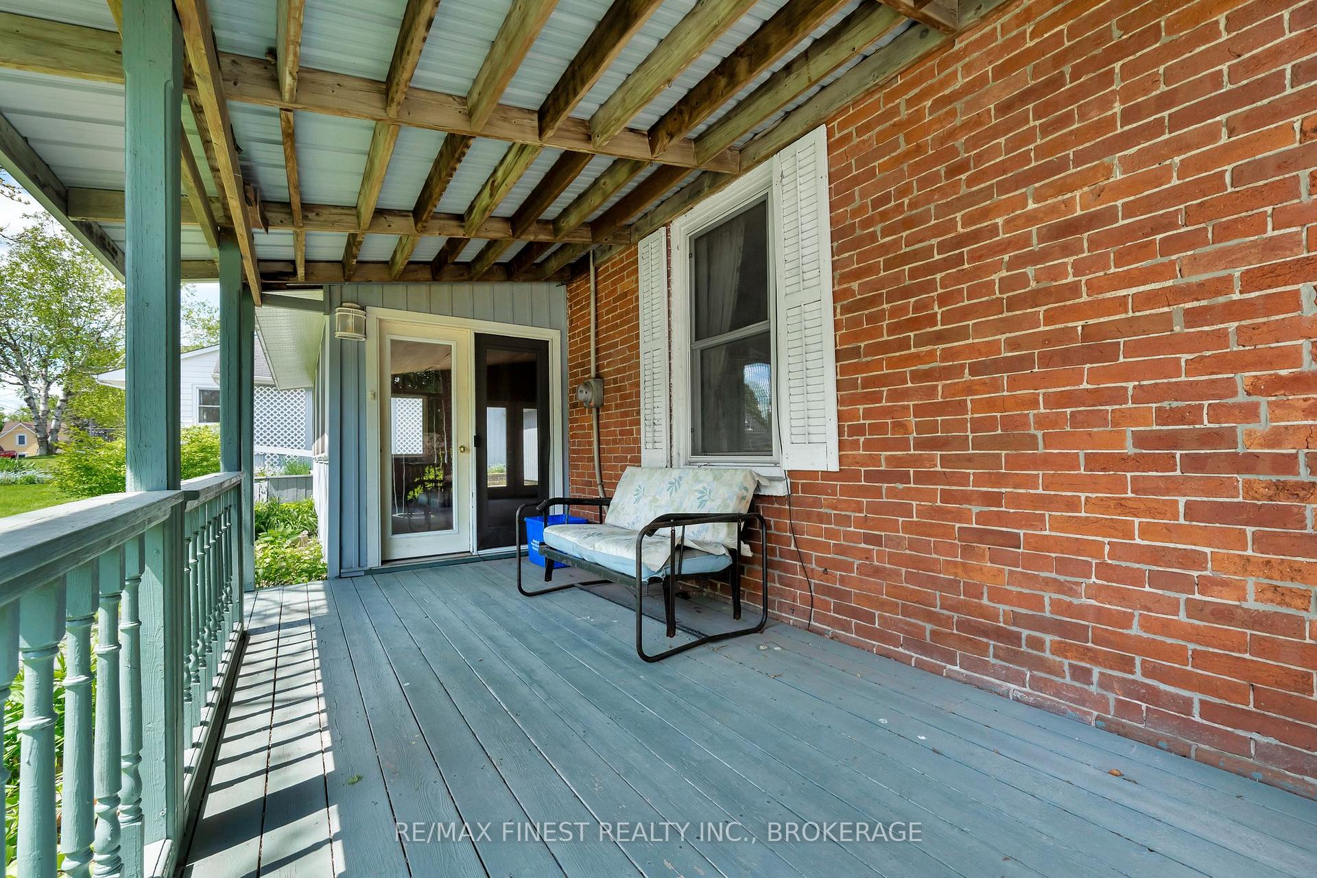 Photo 18 of 8 Catherine Street, Prince Edward County, Picton Ward — HOMEH