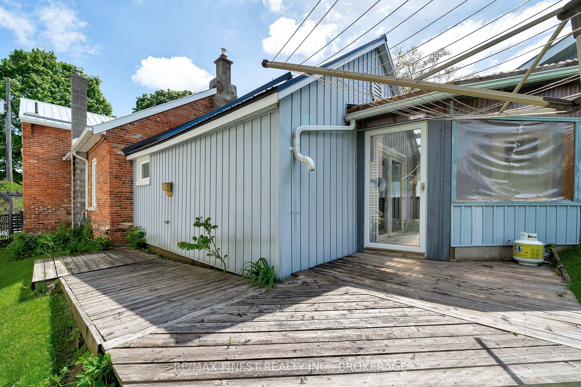 Photo 11 of 8 Catherine Street, Prince Edward County, Picton Ward — HOMEH