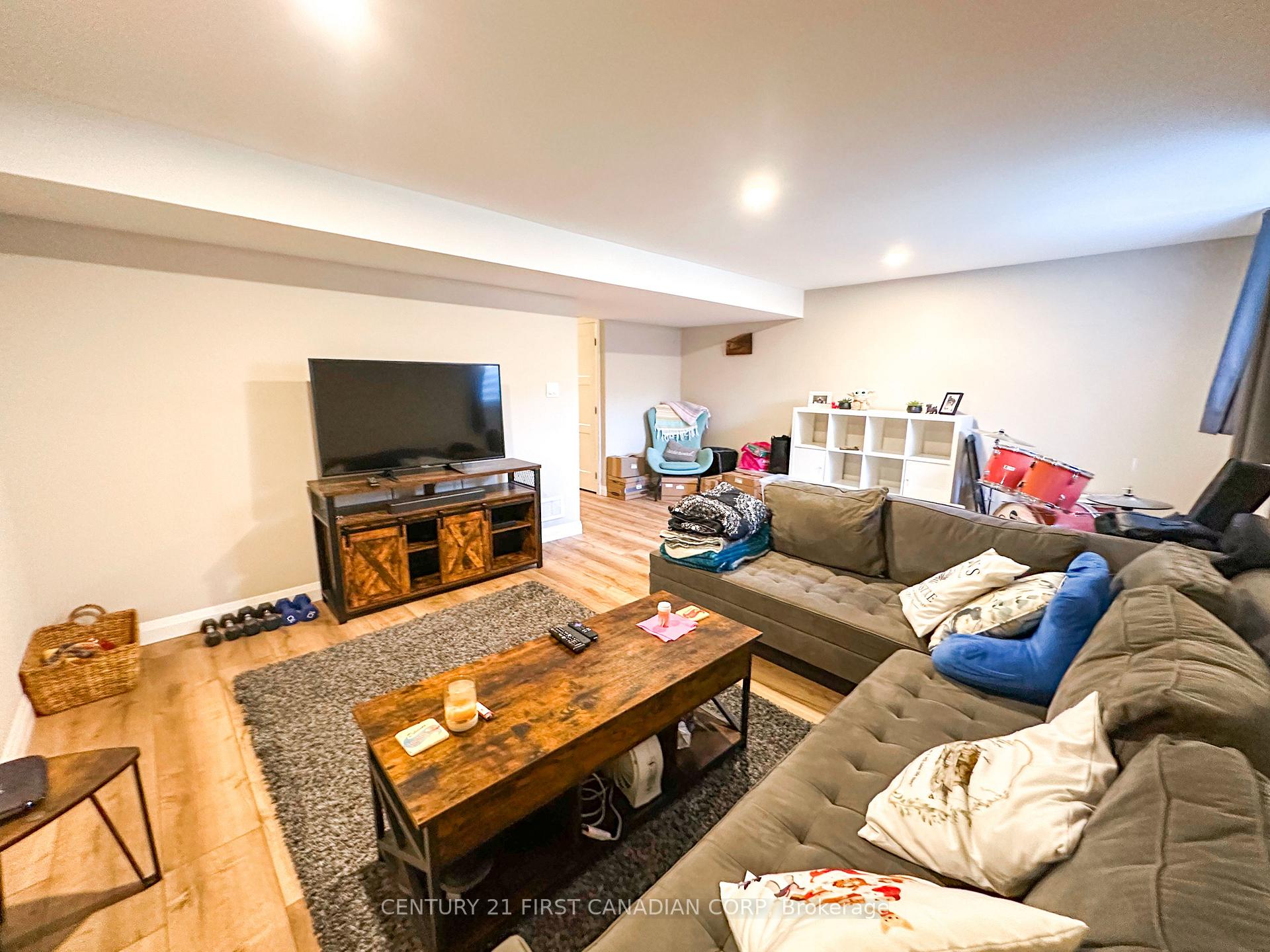 Photo 27 of Unit 2, 17 Nicholson Street, Lucan Biddulph, Lucan — HOMEH