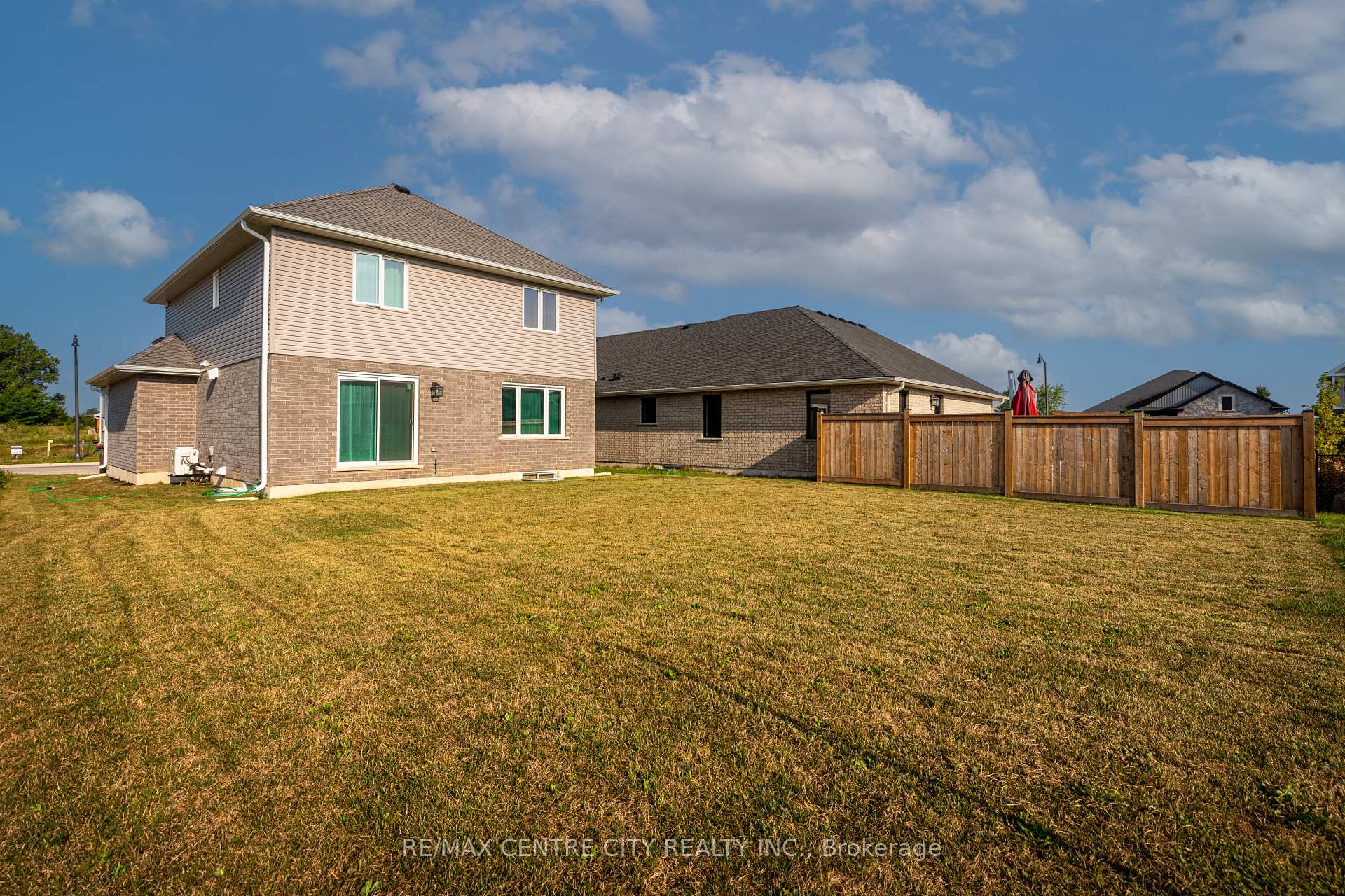 Photo 24 of 93 Benjamin Parkway, St. Thomas — HOMEH