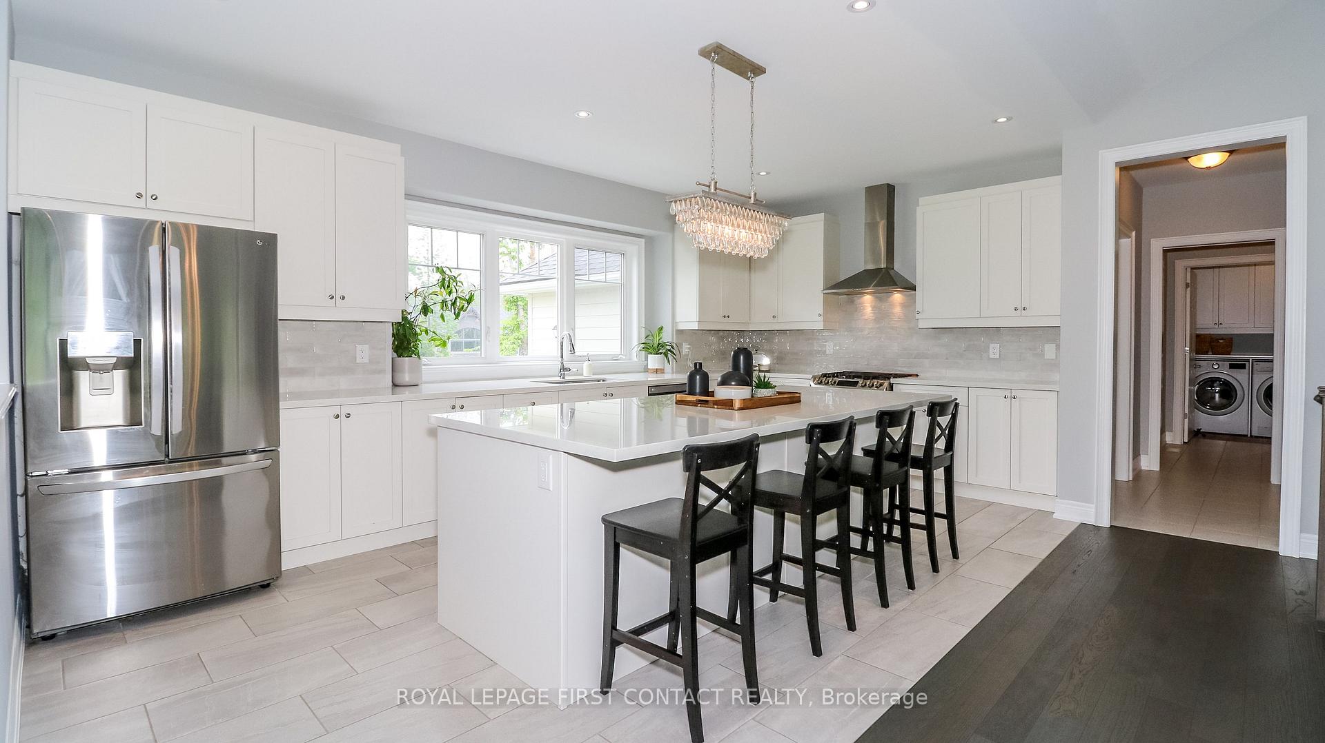 Photo 11 of 2066 Elana Drive, Severn, Marchmont — HOMEH