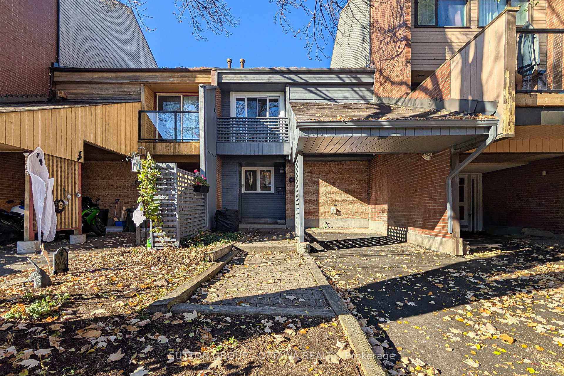Front of 267 Bruyere Street