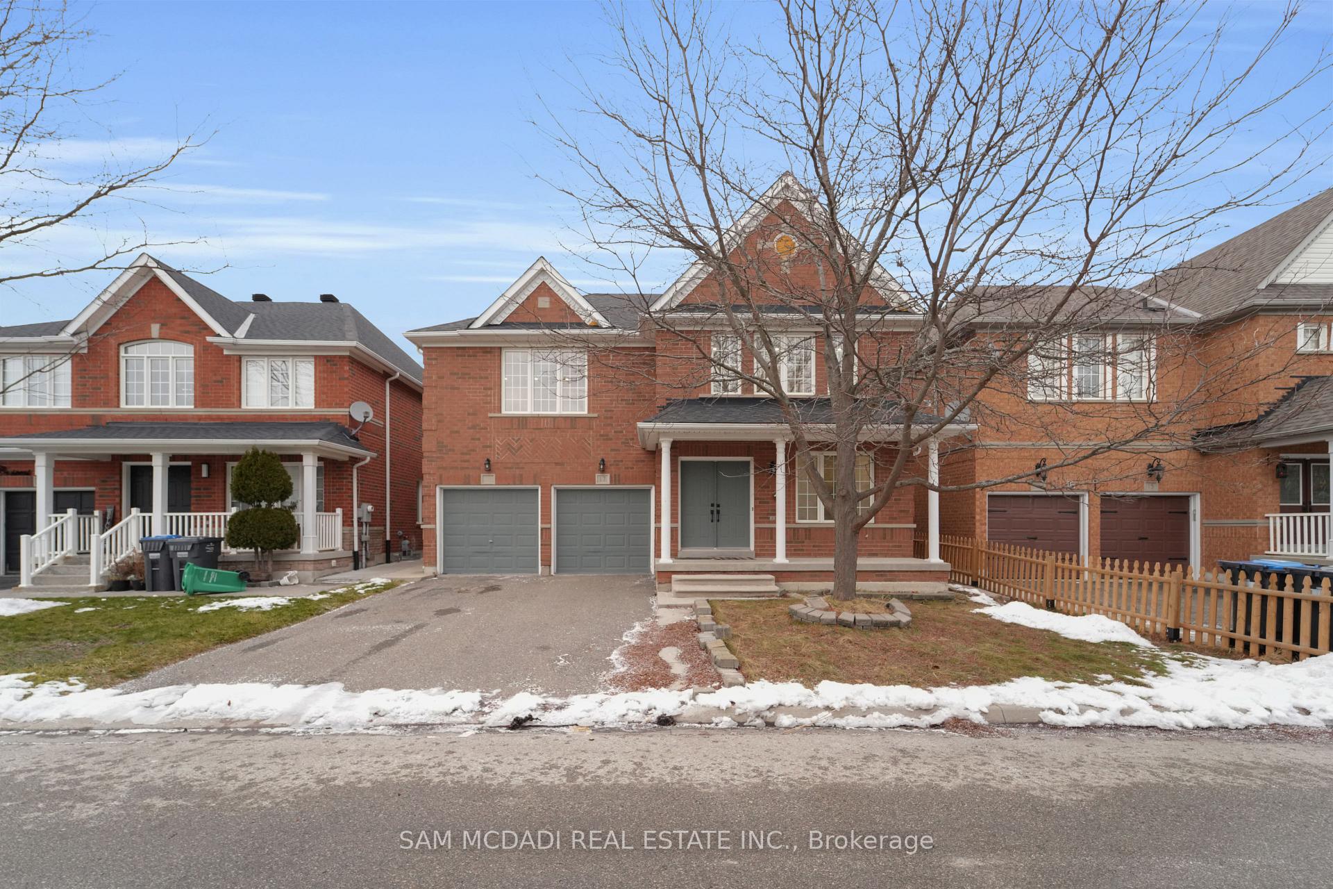 Front of 17 Ferncastle Crescent