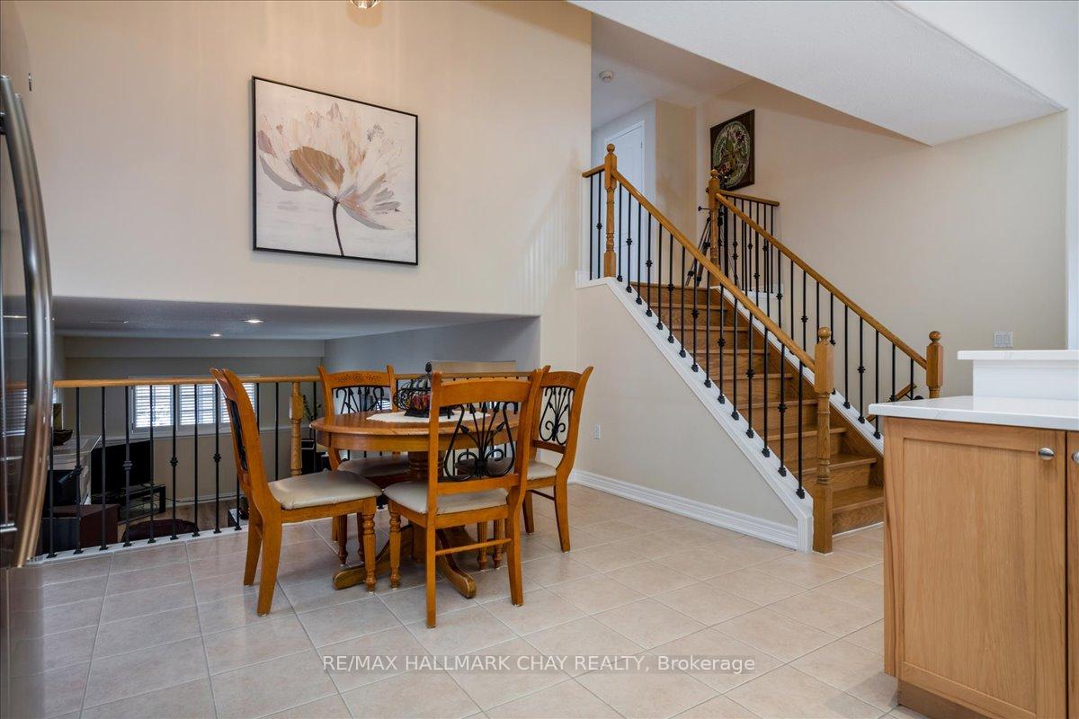 Photo 3 of 1080 Muriel Street, Innisfil, Alcona — HOMEH