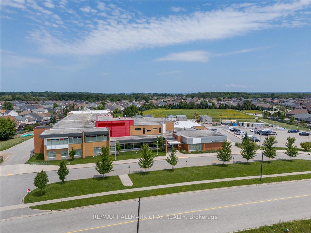 Photo 19 of 1080 Muriel Street, Innisfil, Alcona — HOMEH