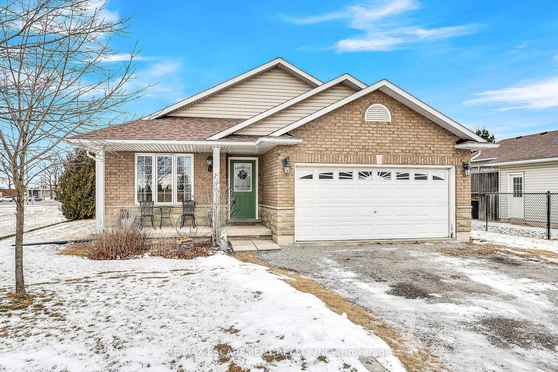 Photo 1 of 10 Oak Street, Haldimand — HOMEH