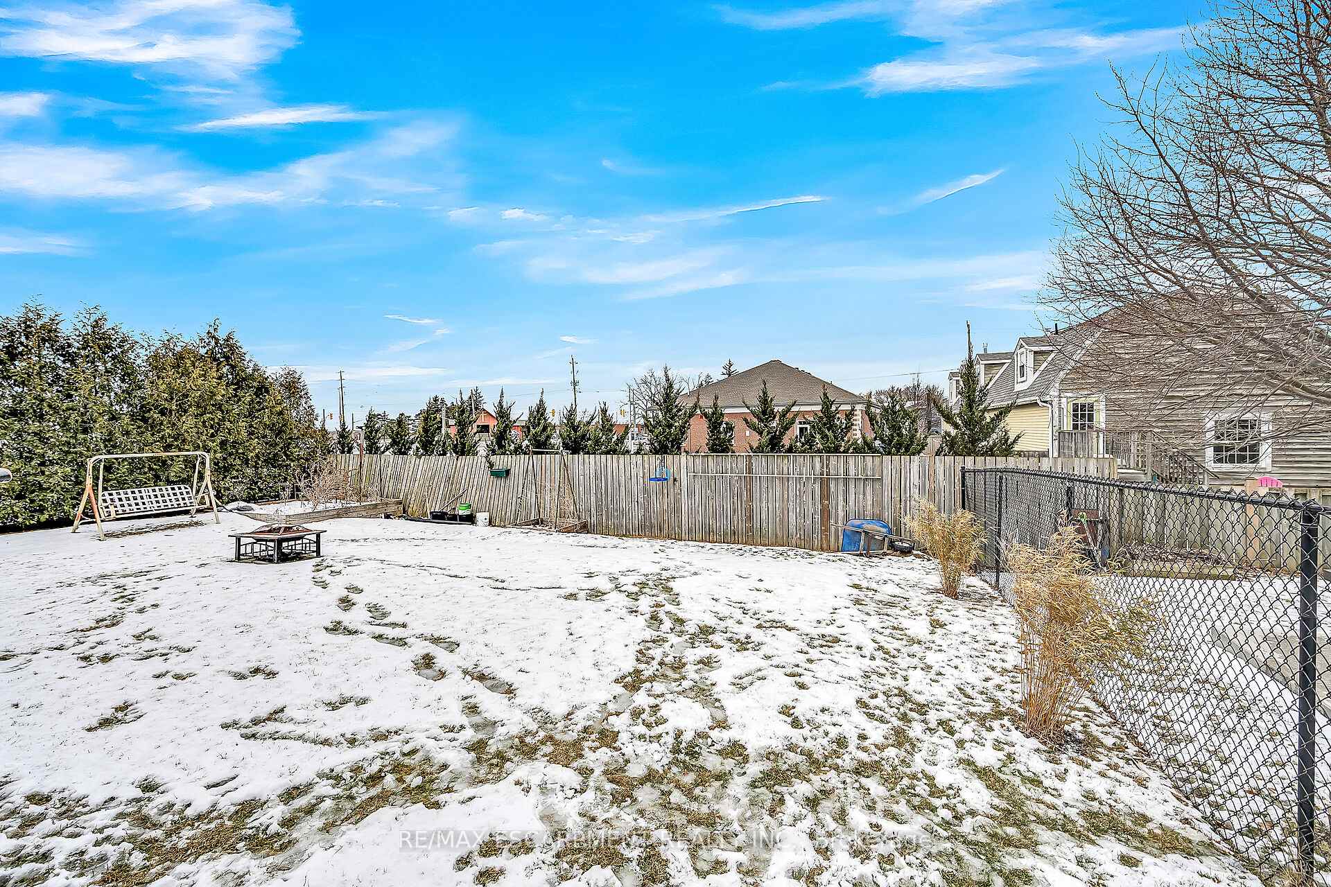 Photo 29 of 10 Oak Street, Haldimand — HOMEH