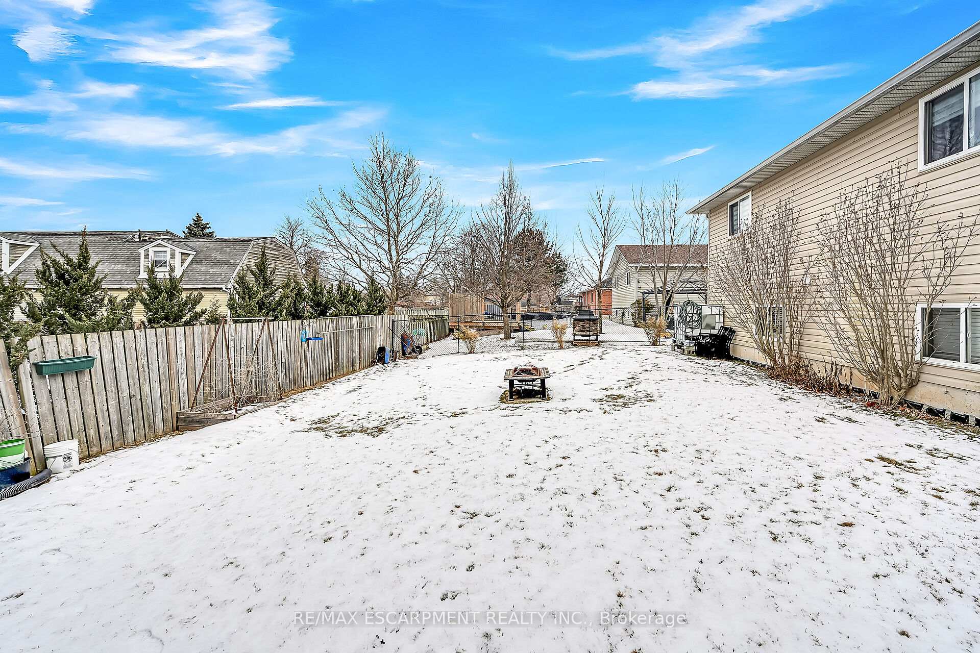 Photo 27 of 10 Oak Street, Haldimand — HOMEH