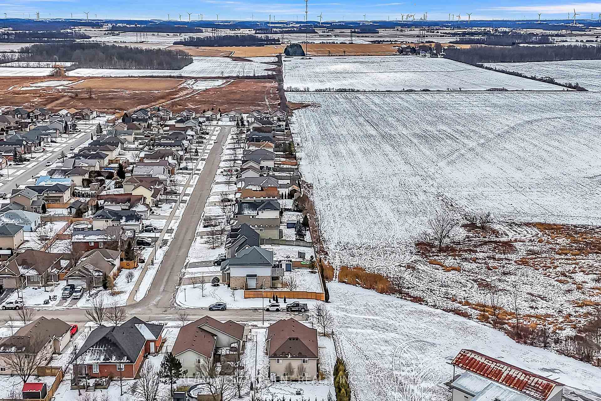 Photo 35 of 10 Oak Street, Haldimand — HOMEH