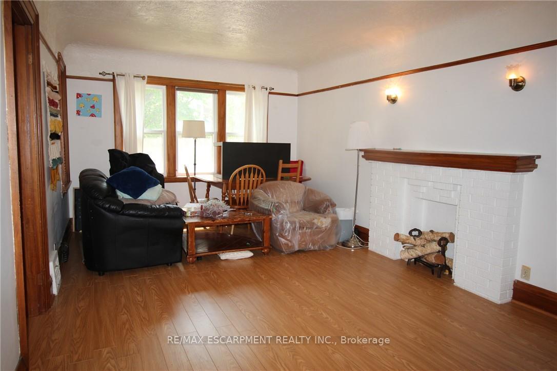 Photo 11 of 29 Dromore Crescent, Hamilton, Westdale — HOMEH