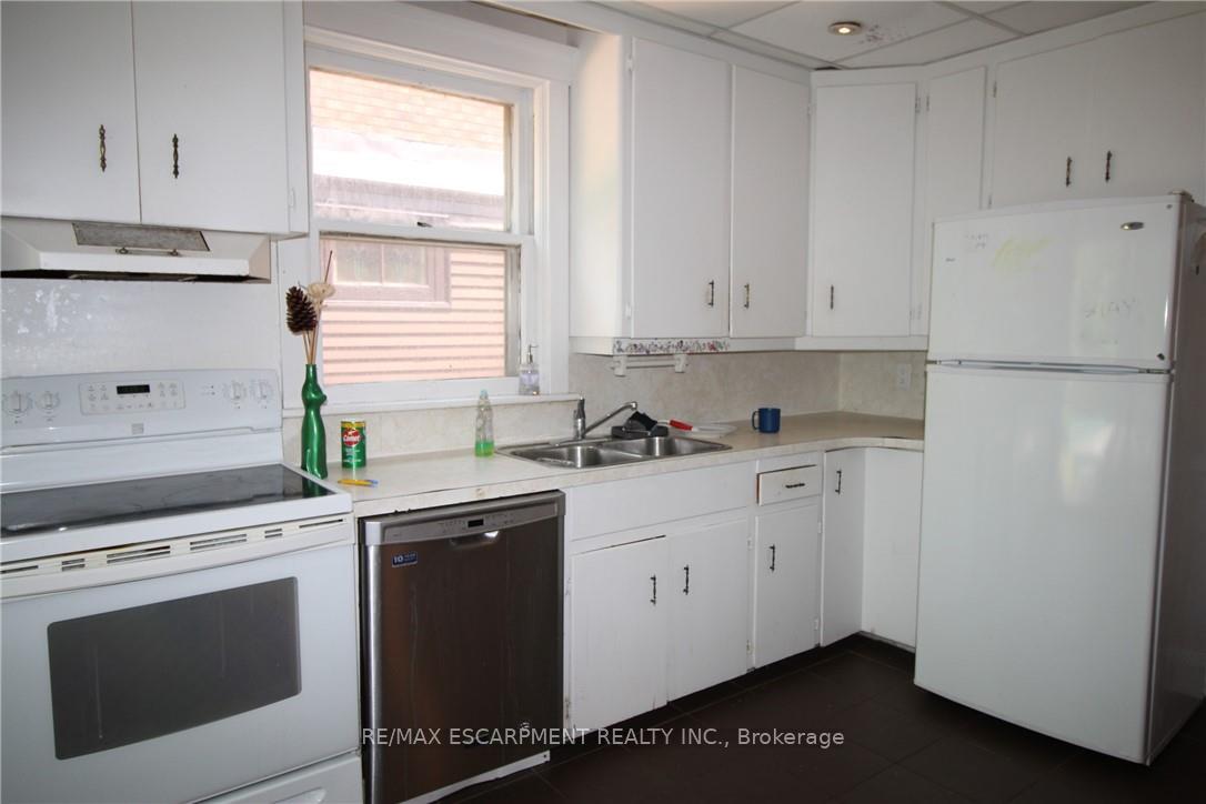 Photo 8 of 29 Dromore Crescent, Hamilton, Westdale — HOMEH