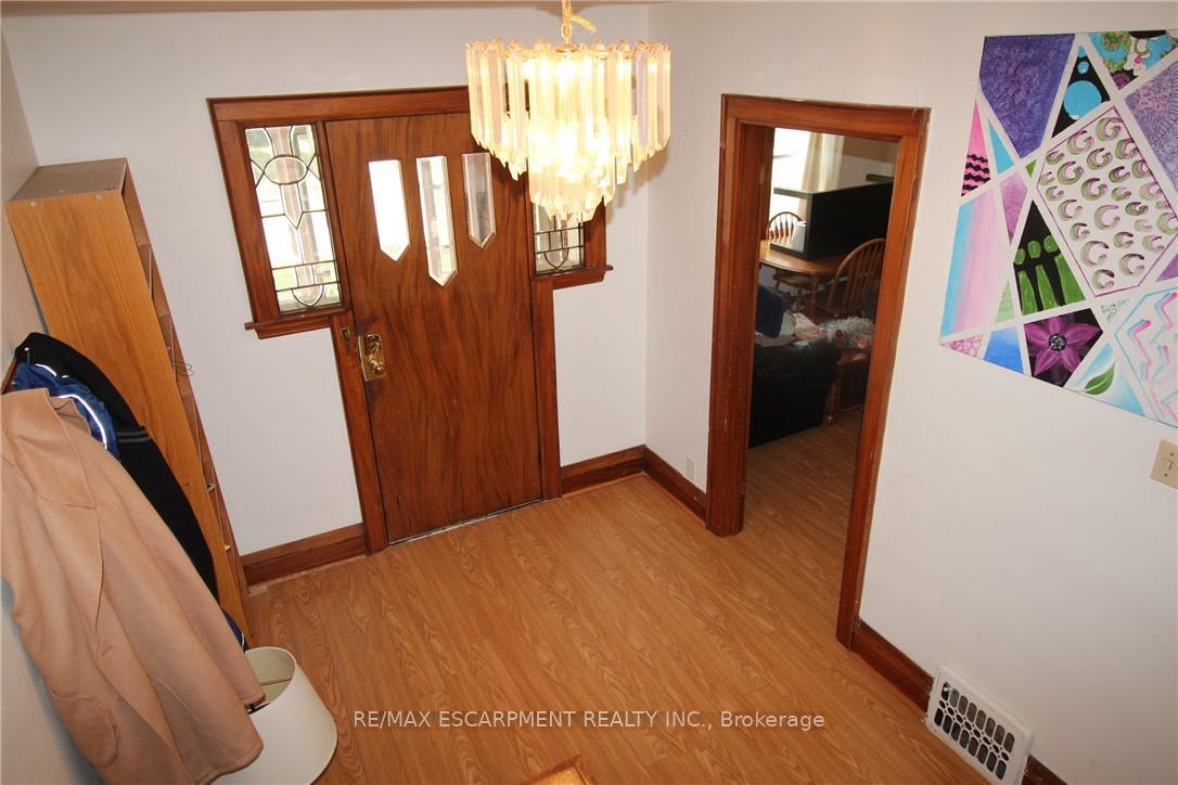 Photo 12 of 29 Dromore Crescent, Hamilton, Westdale — HOMEH