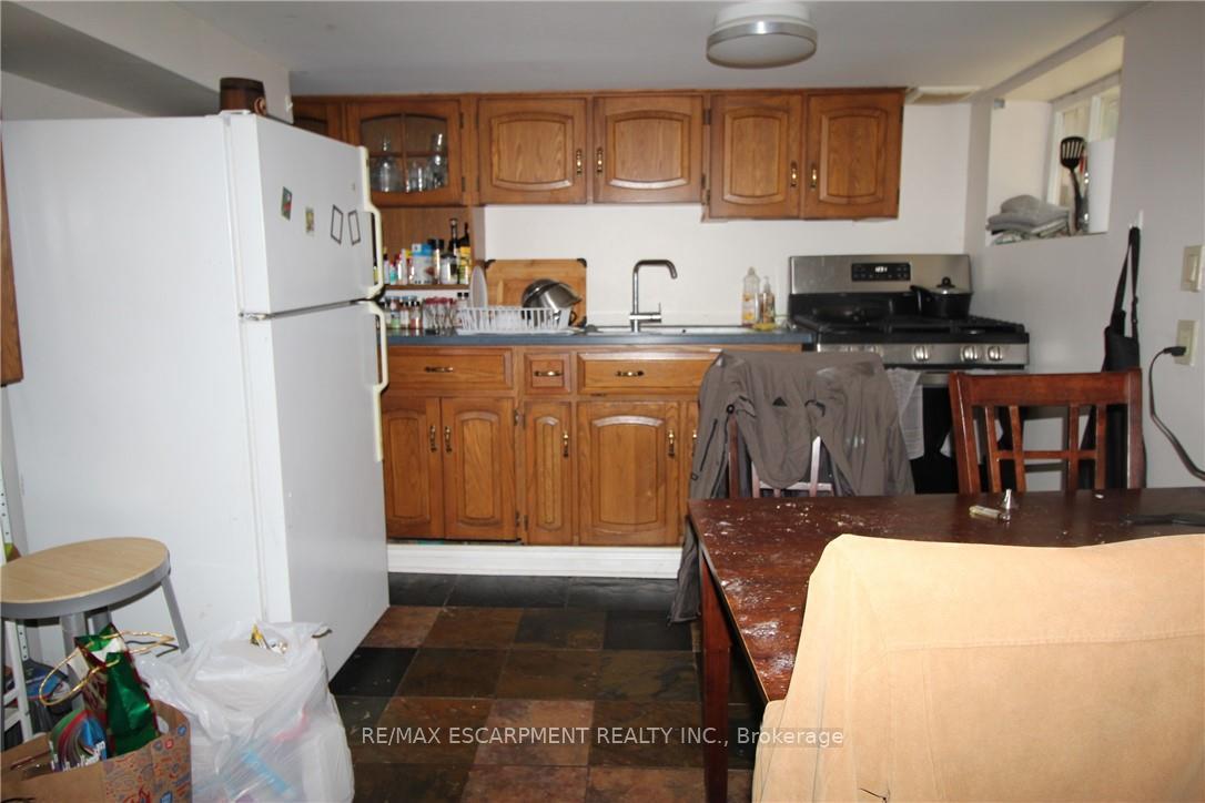 Photo 35 of 29 Dromore Crescent, Hamilton, Westdale — HOMEH