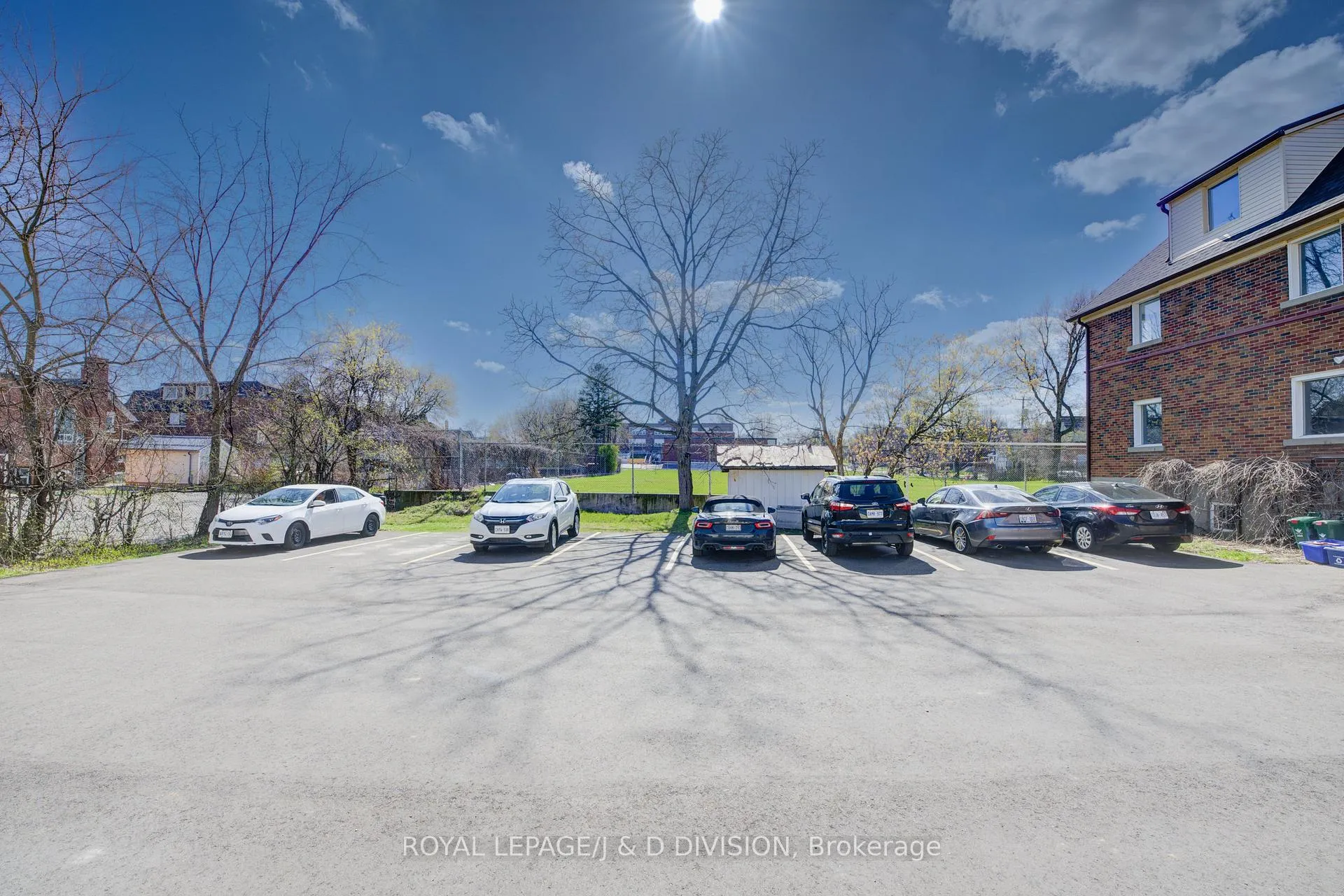 Photo 3 of 345 Louisa Street, Kitchener — HOMEH