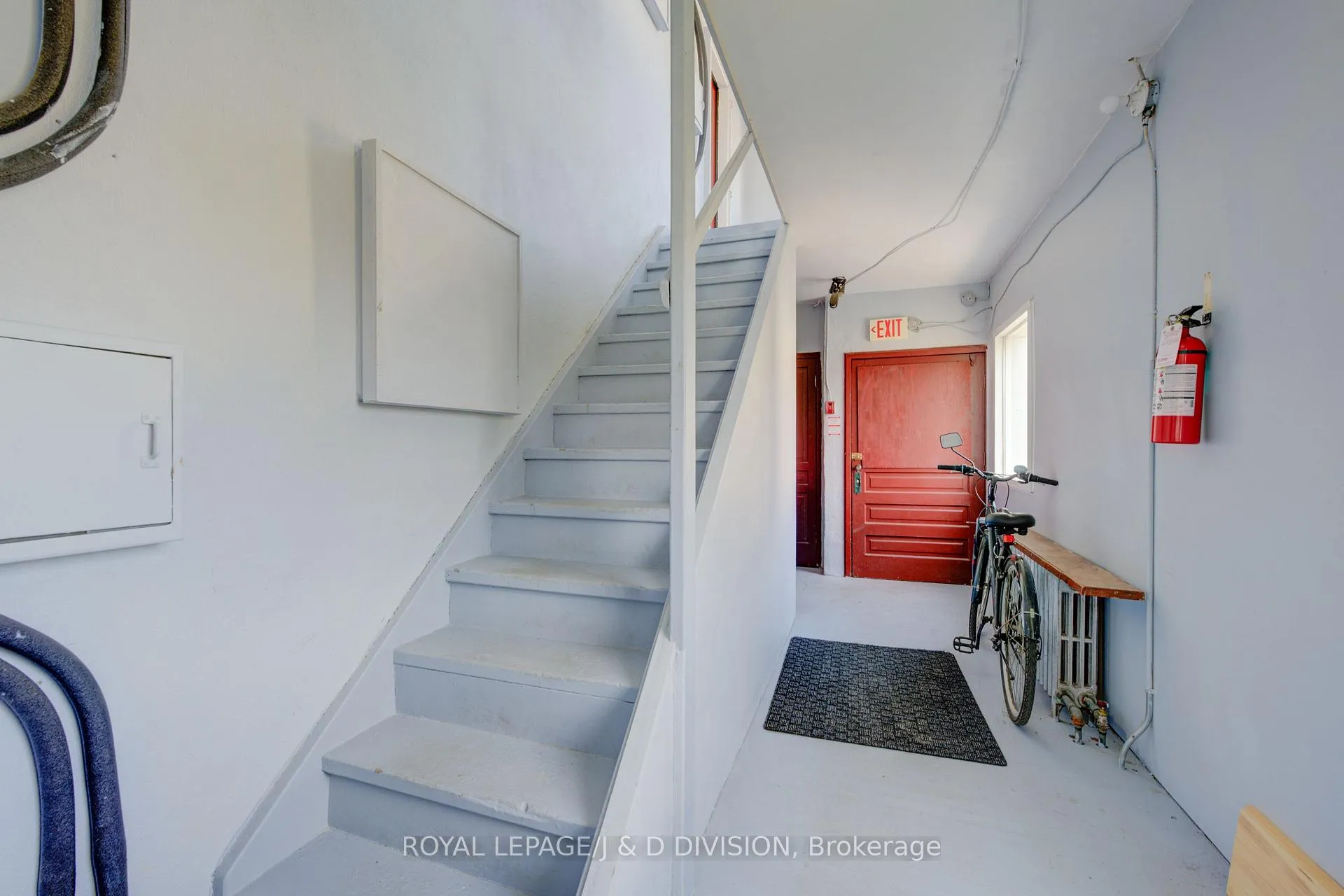 Photo 6 of 345 Louisa Street, Kitchener — HOMEH