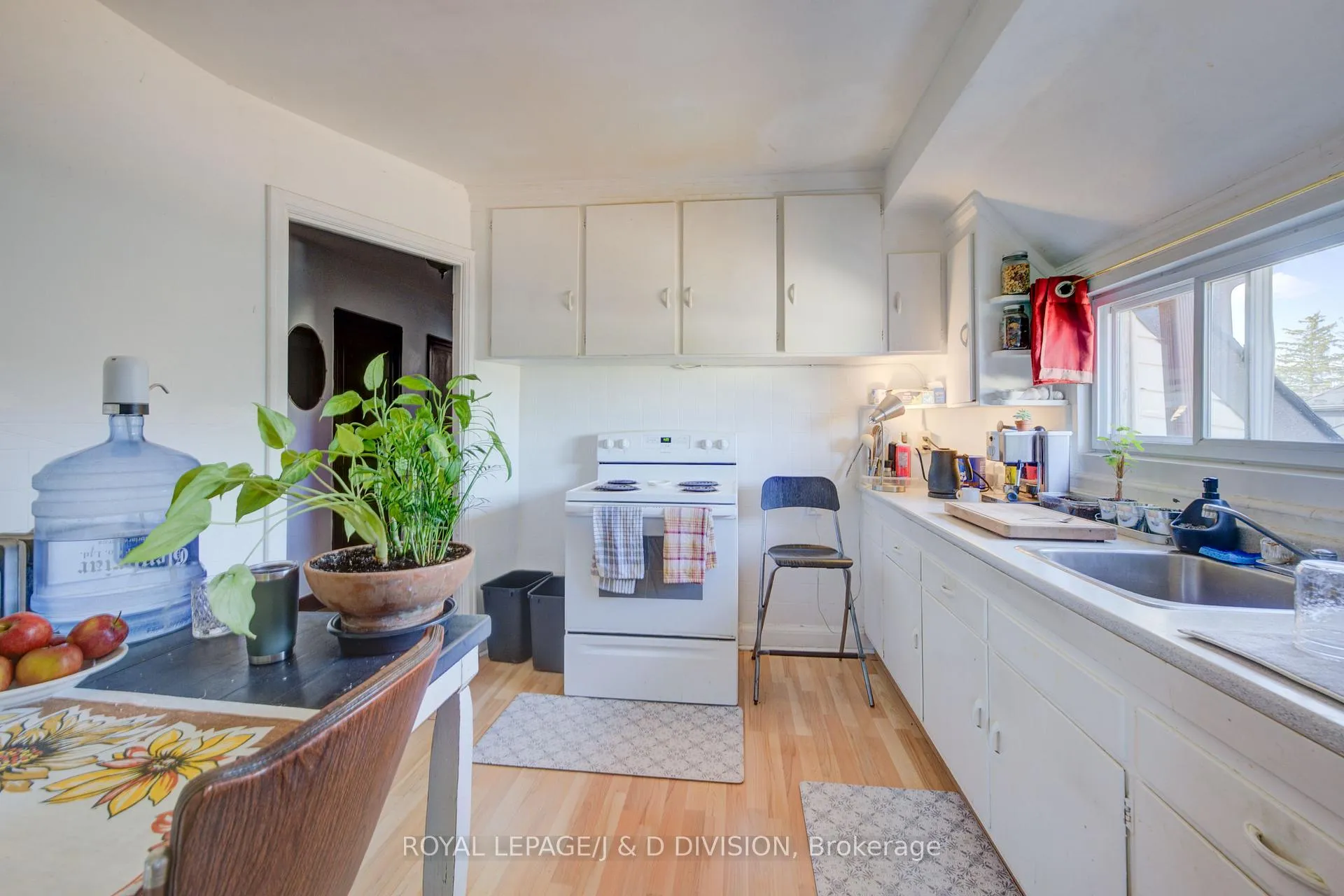 Photo 25 of 345 Louisa Street, Kitchener — HOMEH